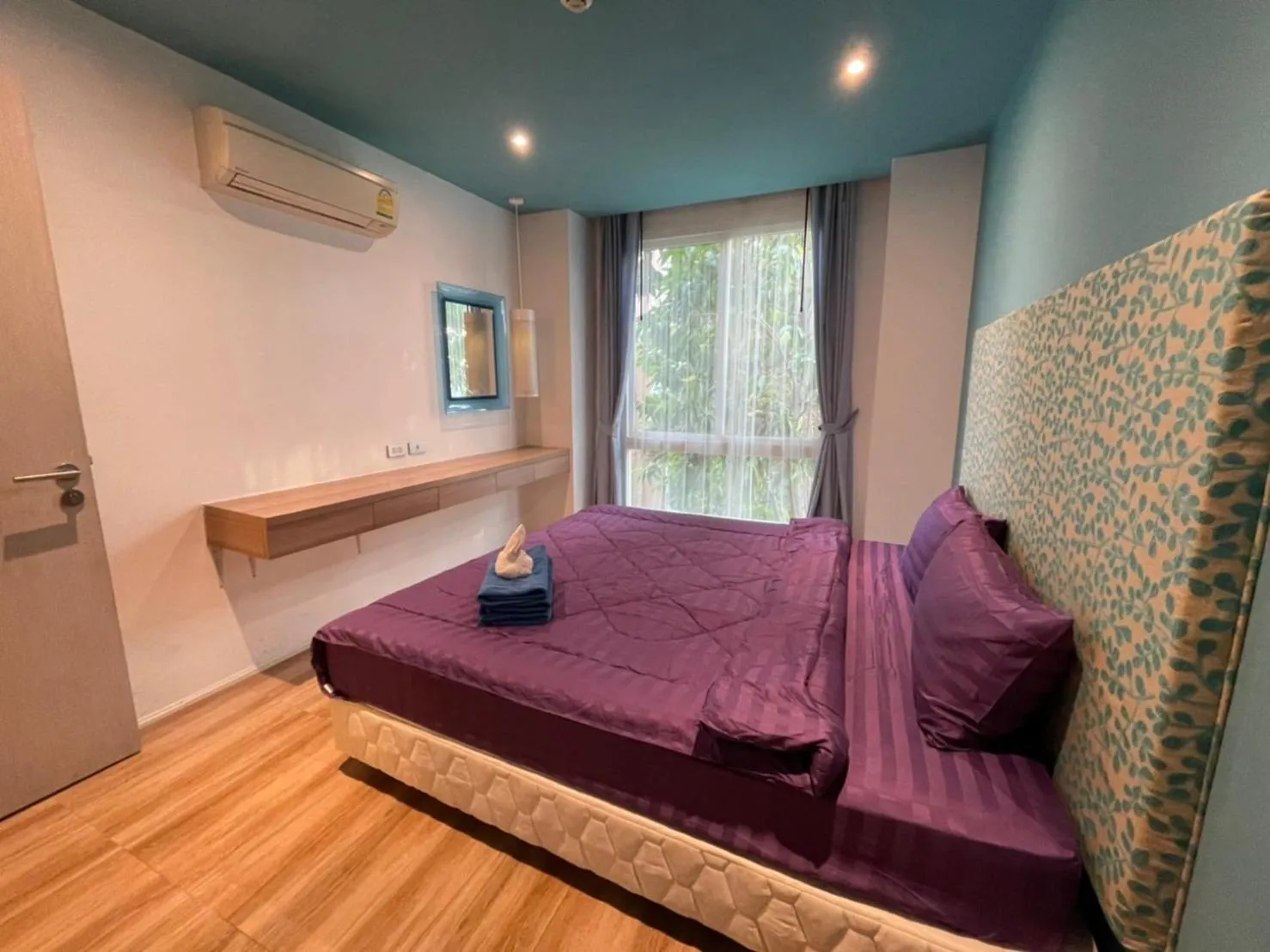 Bed in Atlantis Condo Resort Jomtien TLH