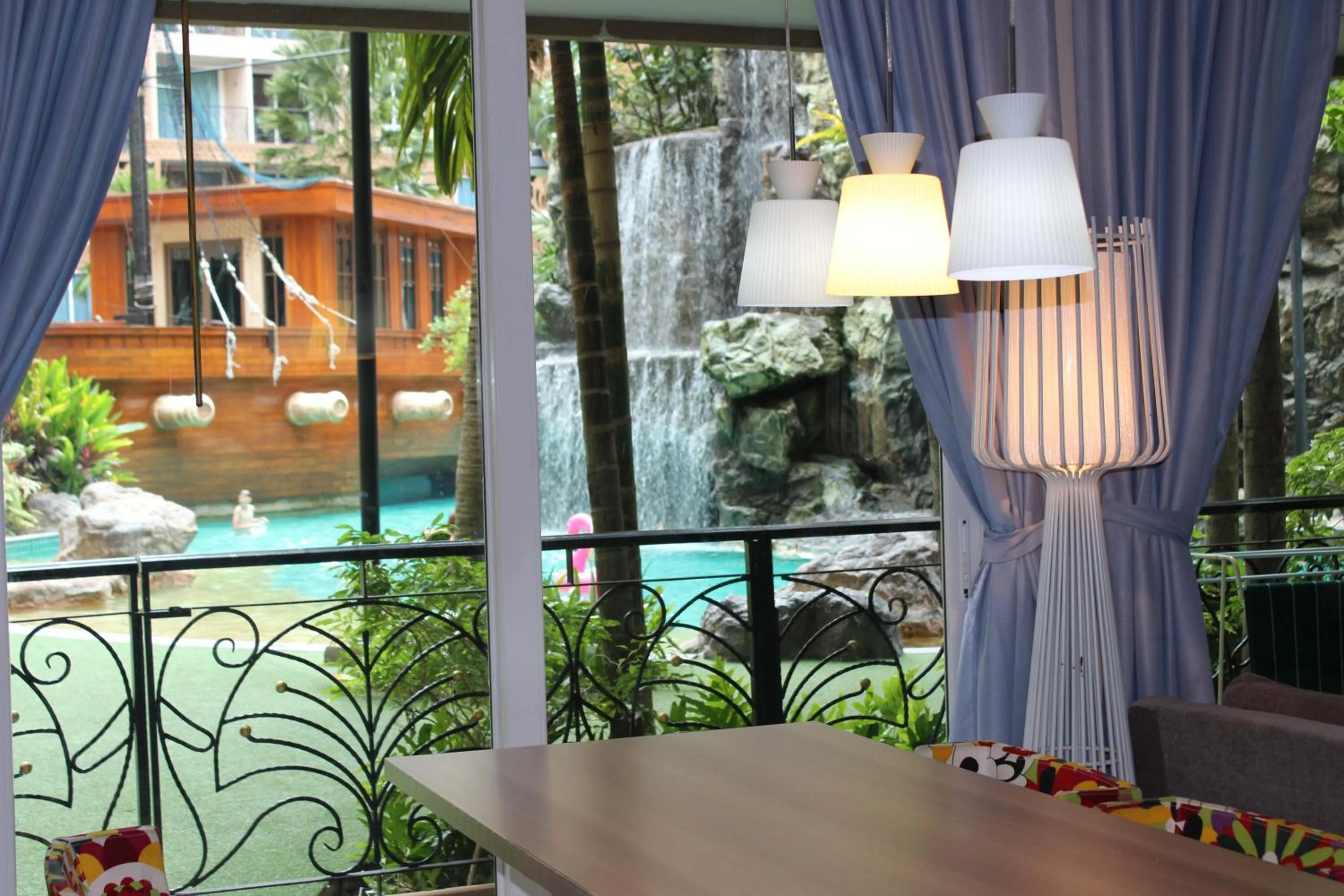 Atlantis Condo Resort Jomtien TLH