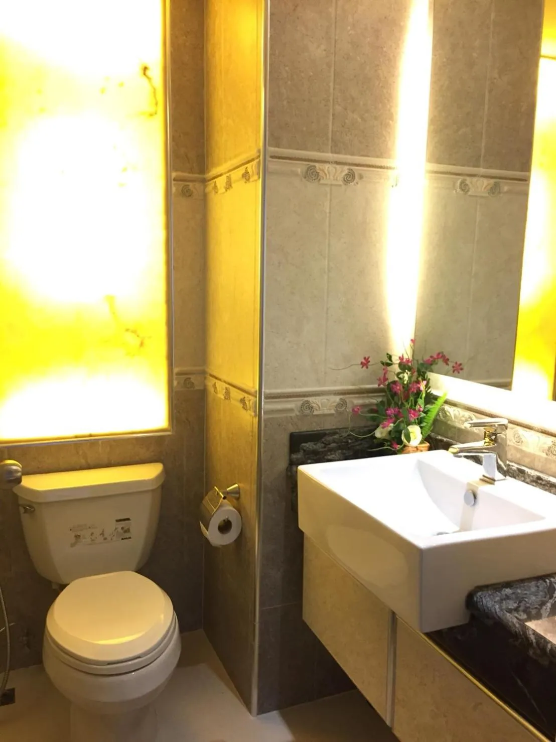 Bathroom in Atlantis Condo Resort Jomtien TLH