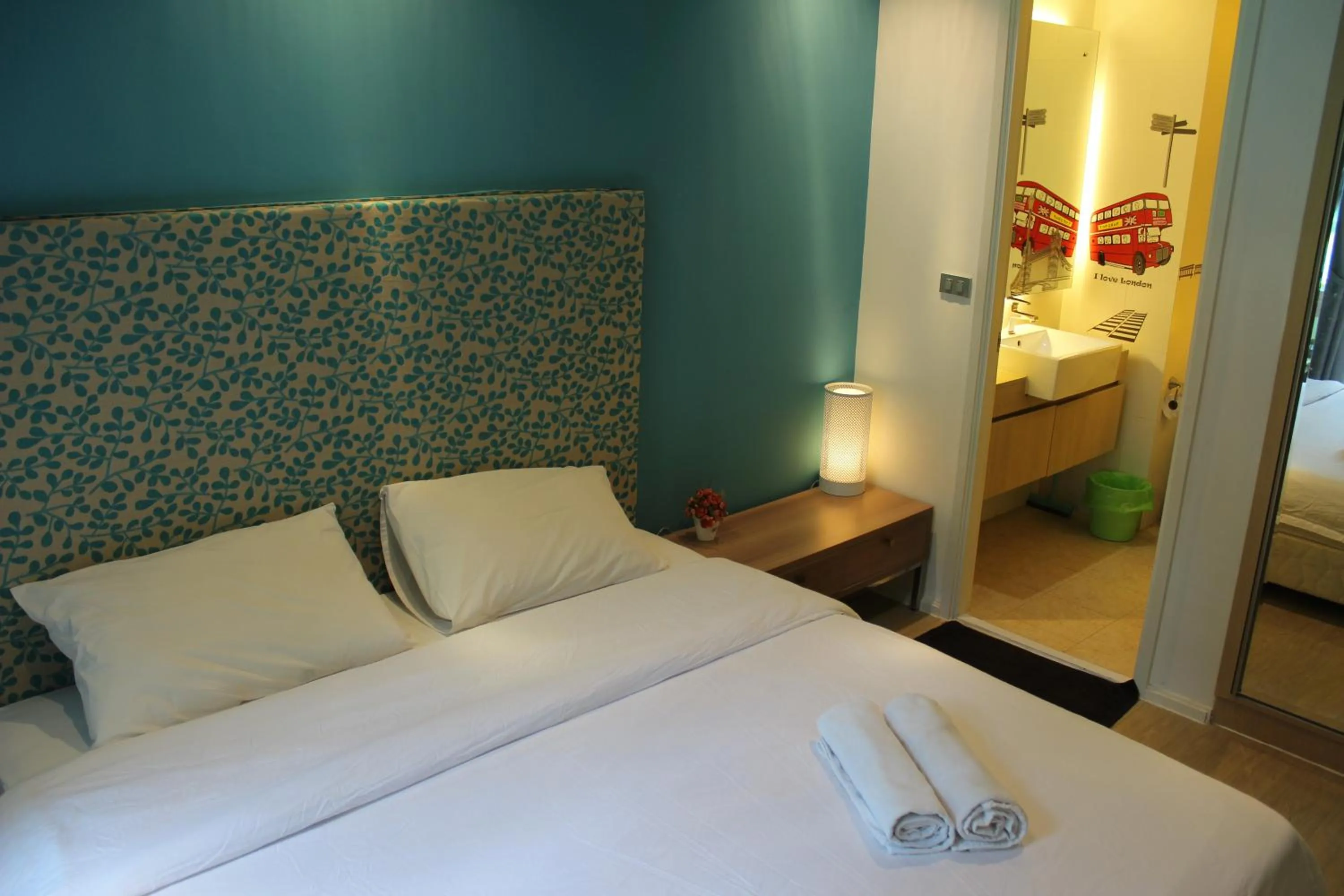 Bed in Atlantis Condo Resort Jomtien TLH