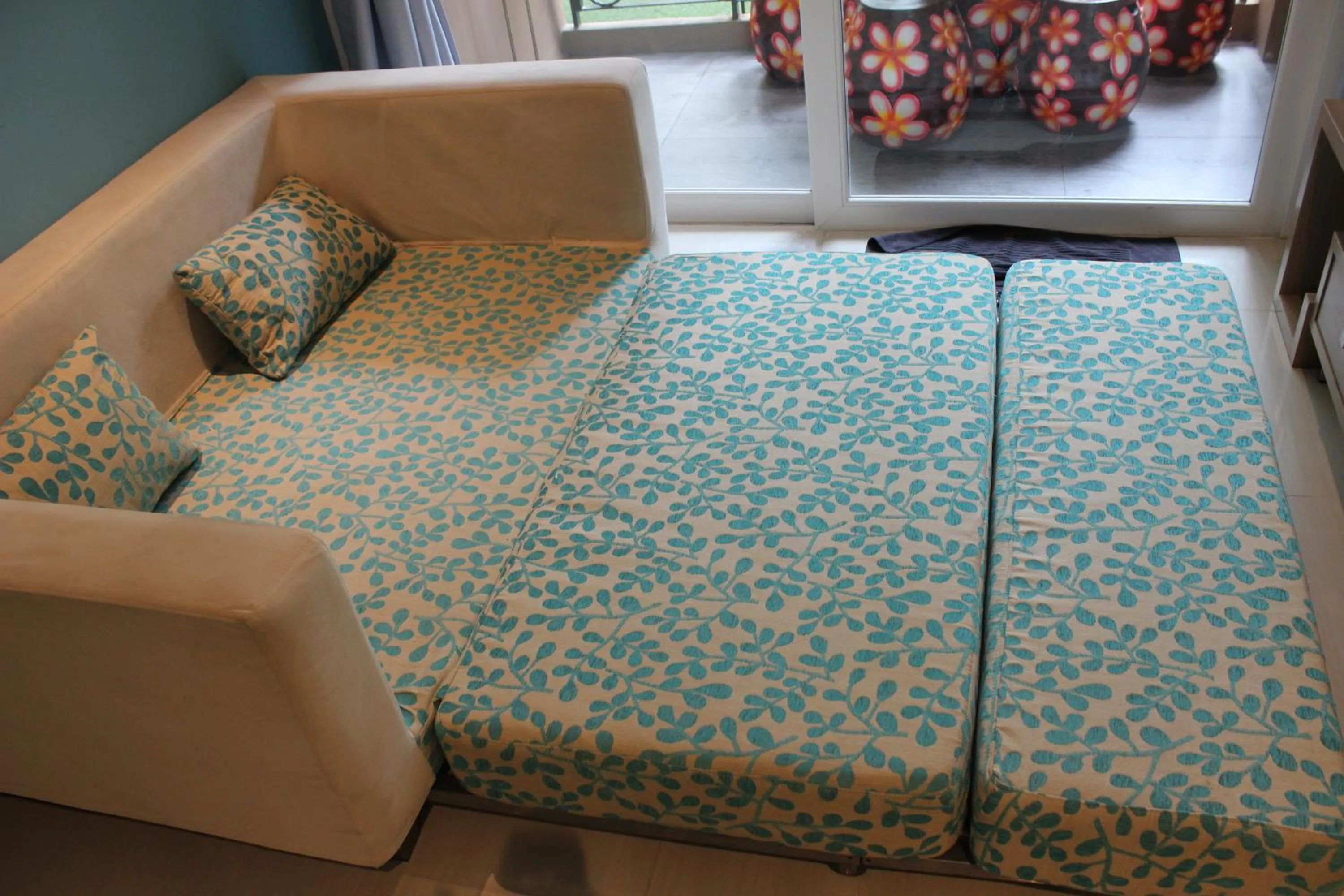 Bed in Atlantis Condo Resort Jomtien TLH