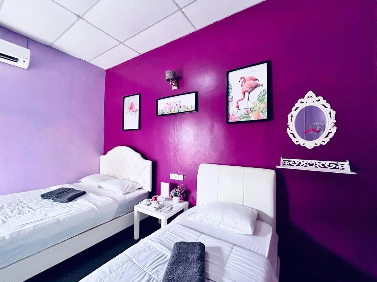 Bed in Taman Negara River View Lodge