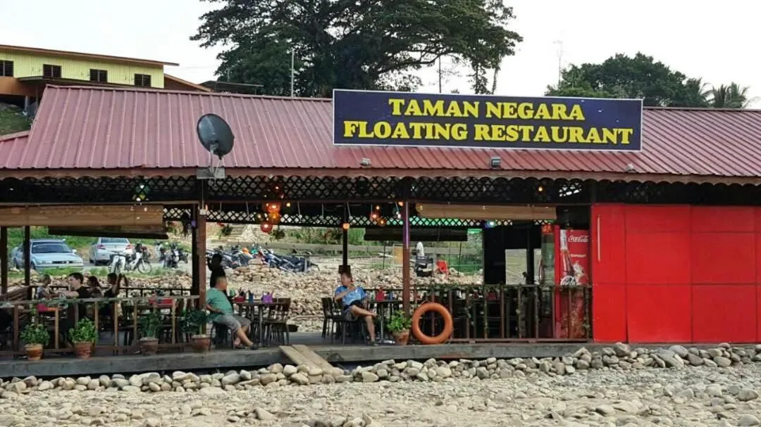 Restaurant/places to eat in Taman Negara River View Lodge