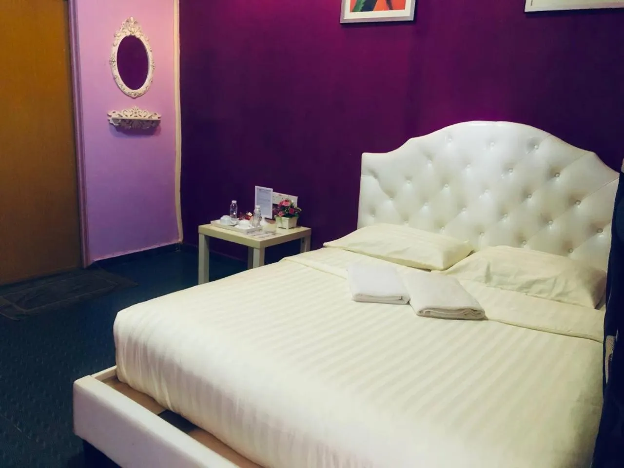 Bed in Taman Negara River View Lodge