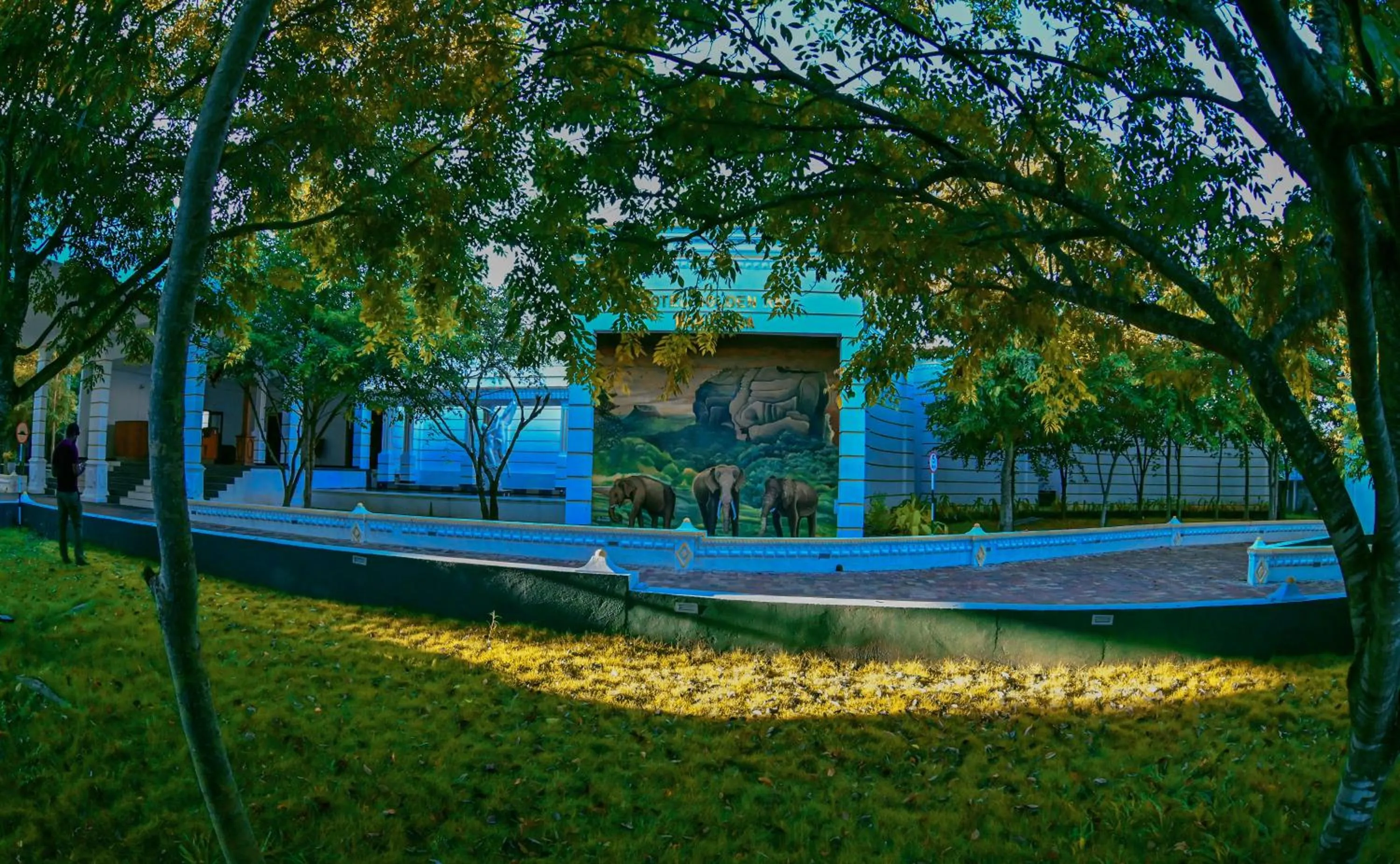 Property building in Hotel Golden Ray