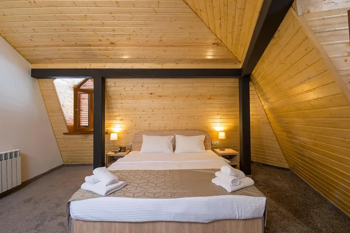 Deluxe Double Room - single occupancy in Hotel Opinion Deluxe Double Room - single occupancy in Hotel Opinion