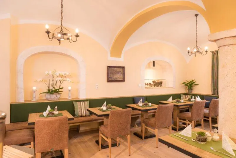 Restaurant/places to eat in Hotel Bockmaier