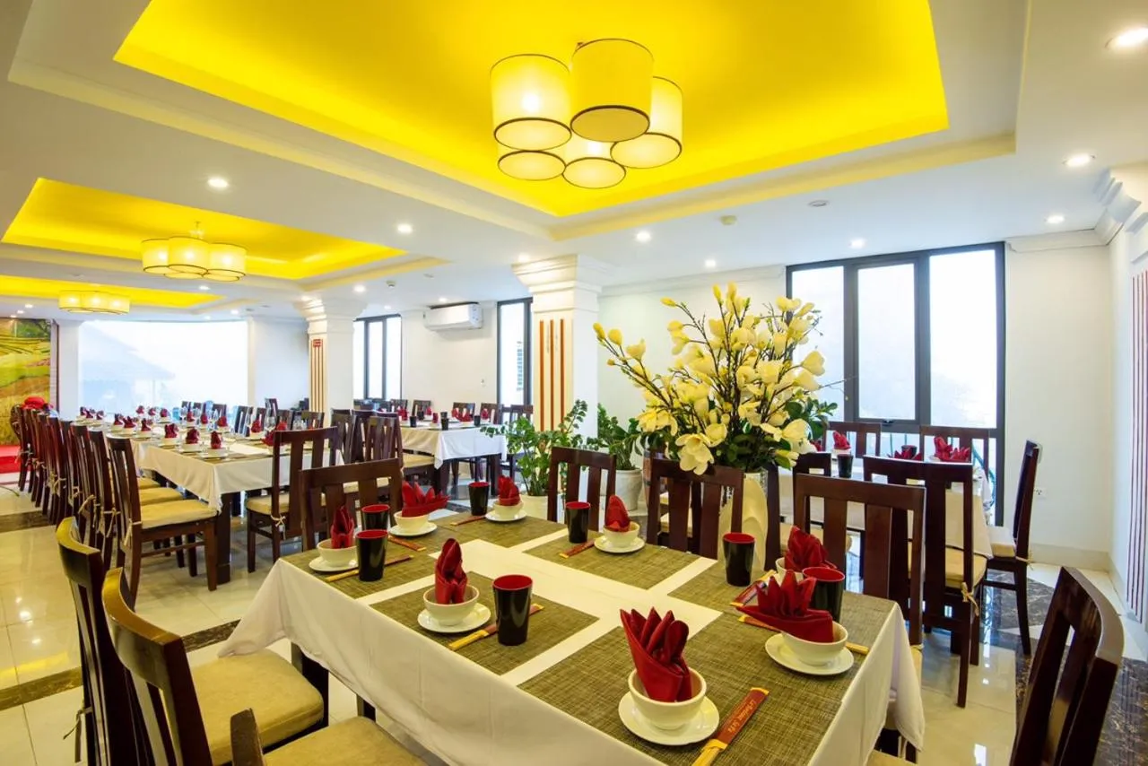 Restaurant/places to eat in Le Bordeaux Sapa Hotel