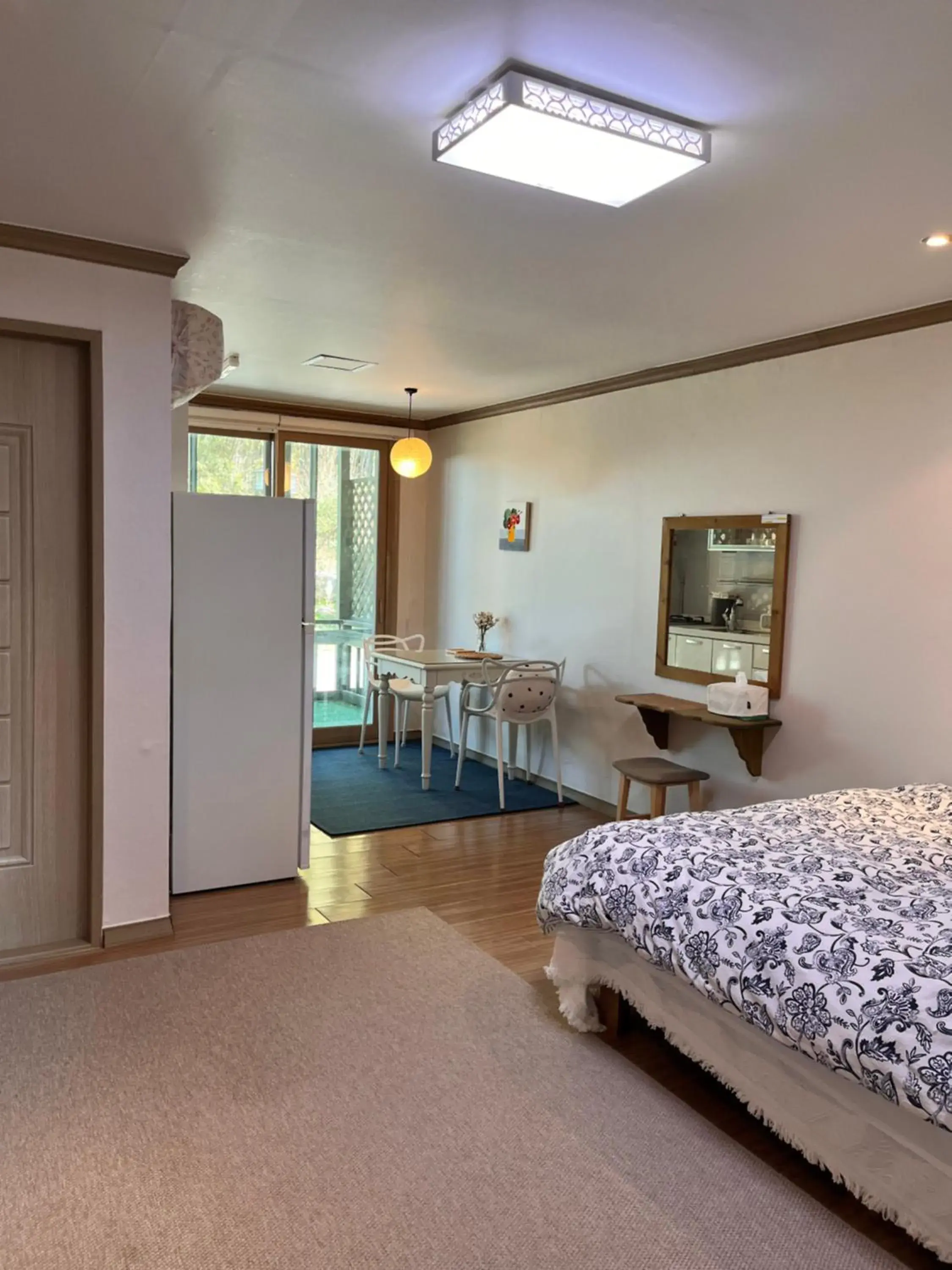 One-Bedroom House in Bellus-Rose Pension Gyeongju One-Bedroom House in Bellus-Rose Pension Gyeongju