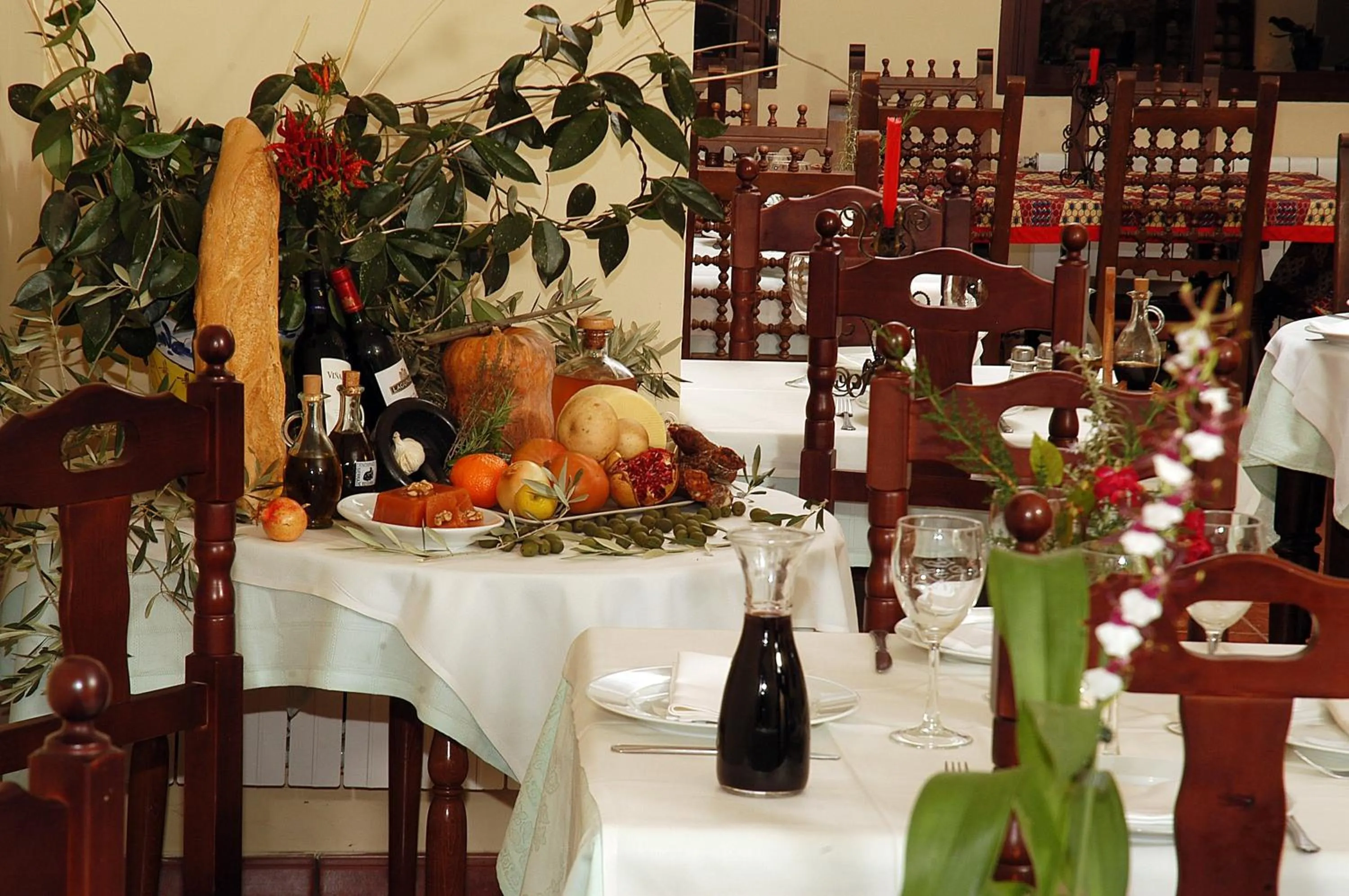 Restaurant/places to eat in Hotel Rural "Hospederia Las Cañadillas"