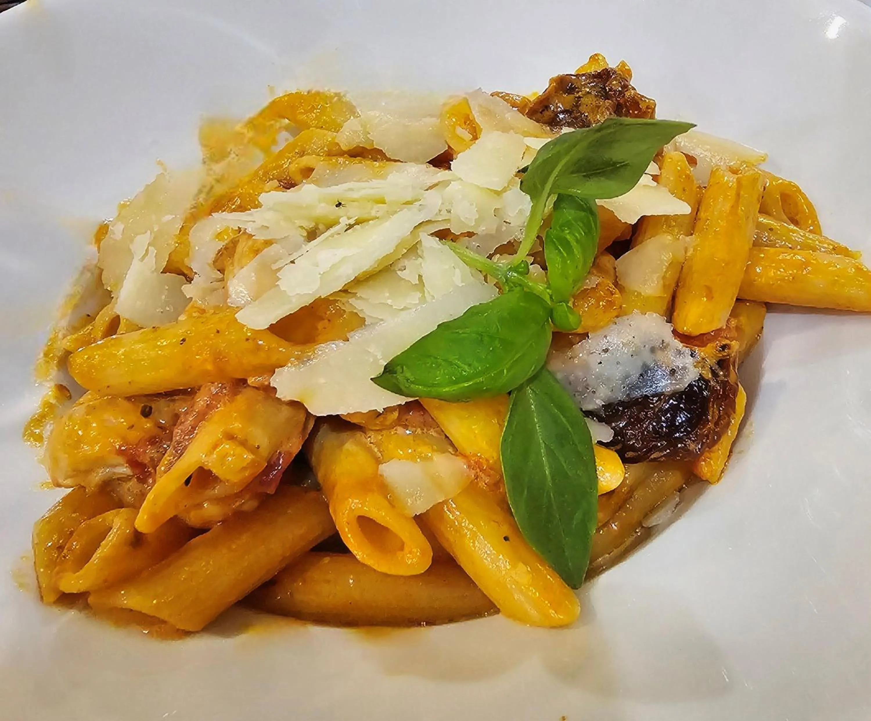 Restaurant/places to eat in Hanza Hotel