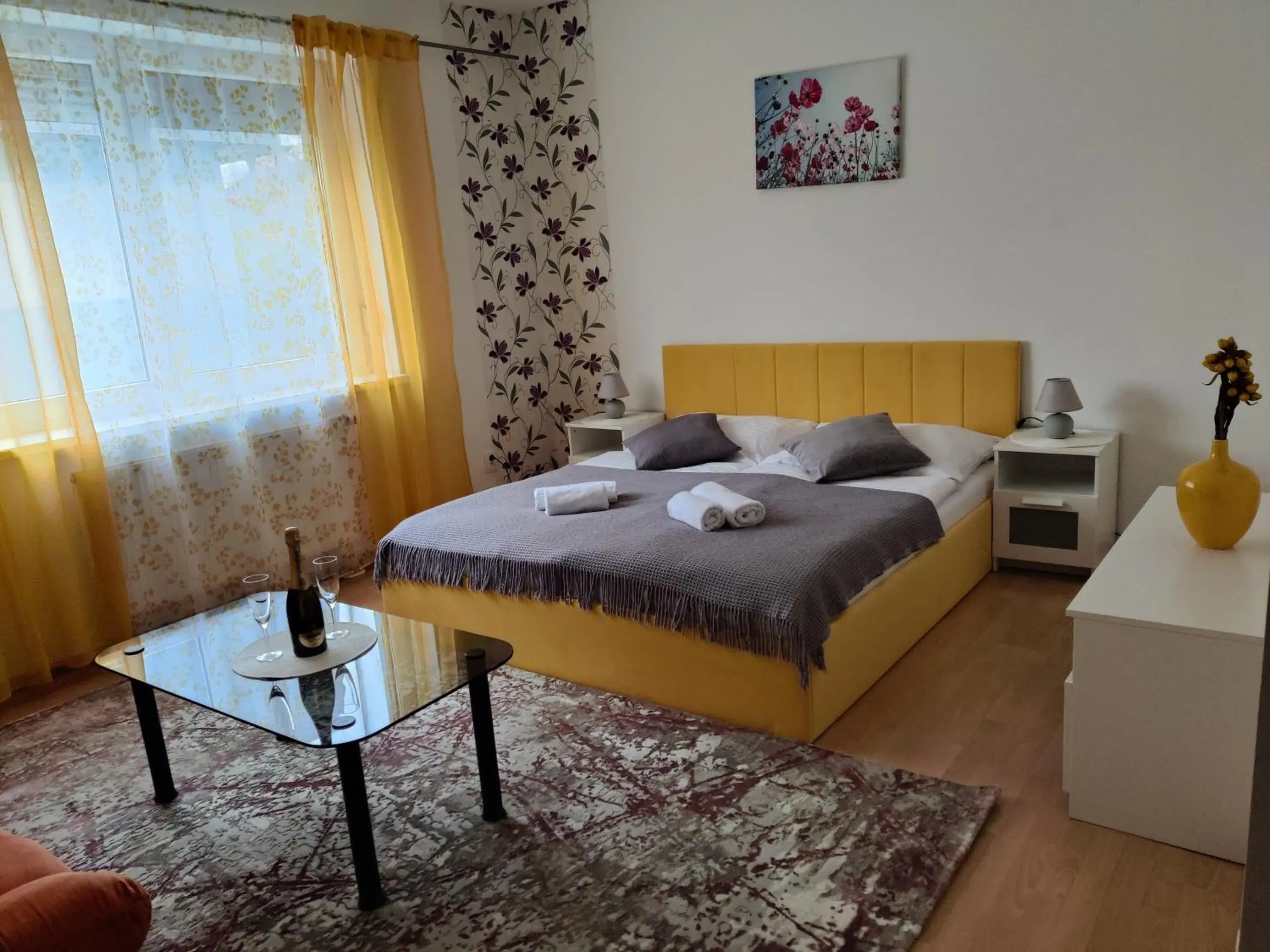 Superior Double Room in Hotel Orlan Superior Double Room in Hotel Orlan