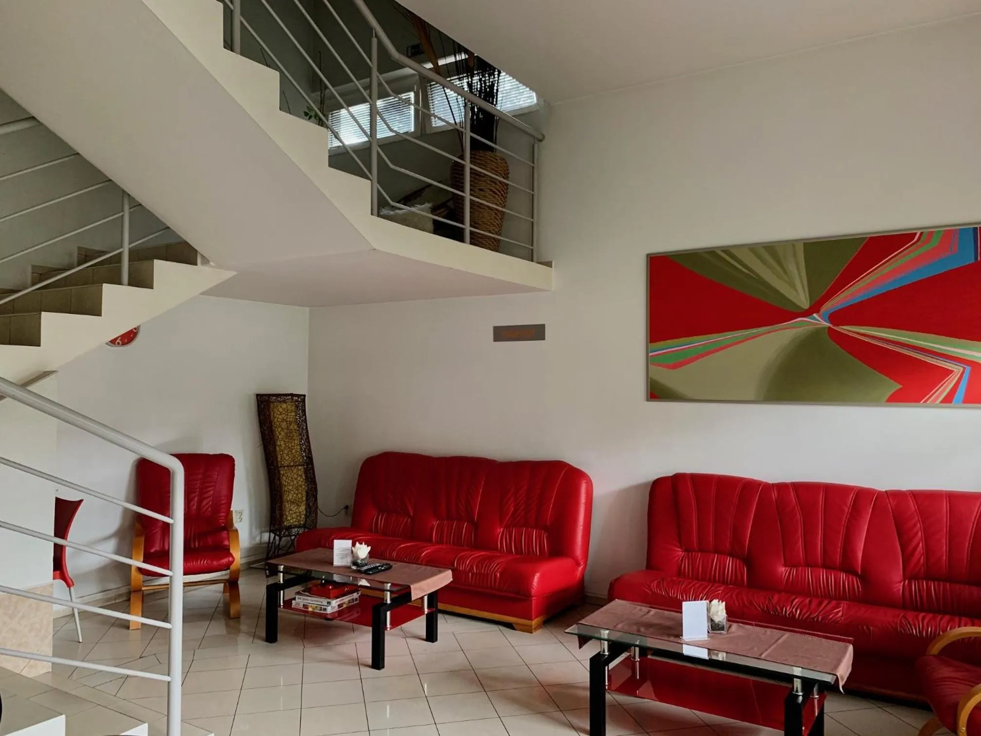 Communal lounge/ TV room in Hotel Orlan