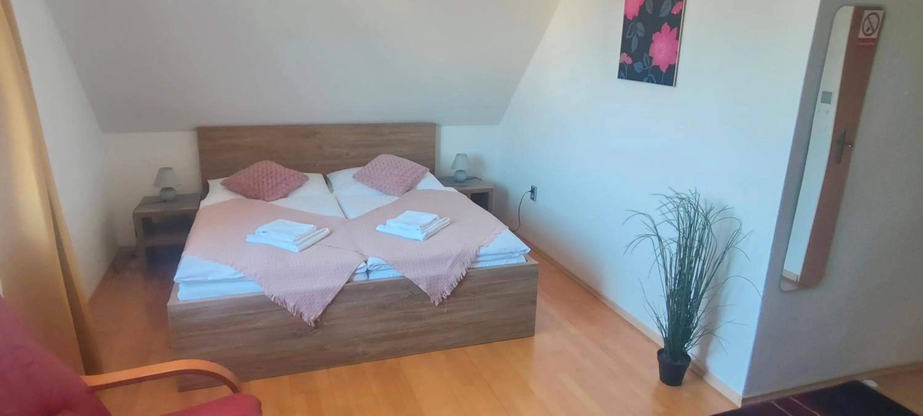 Photo of the whole room, Bed in Hotel Orlan