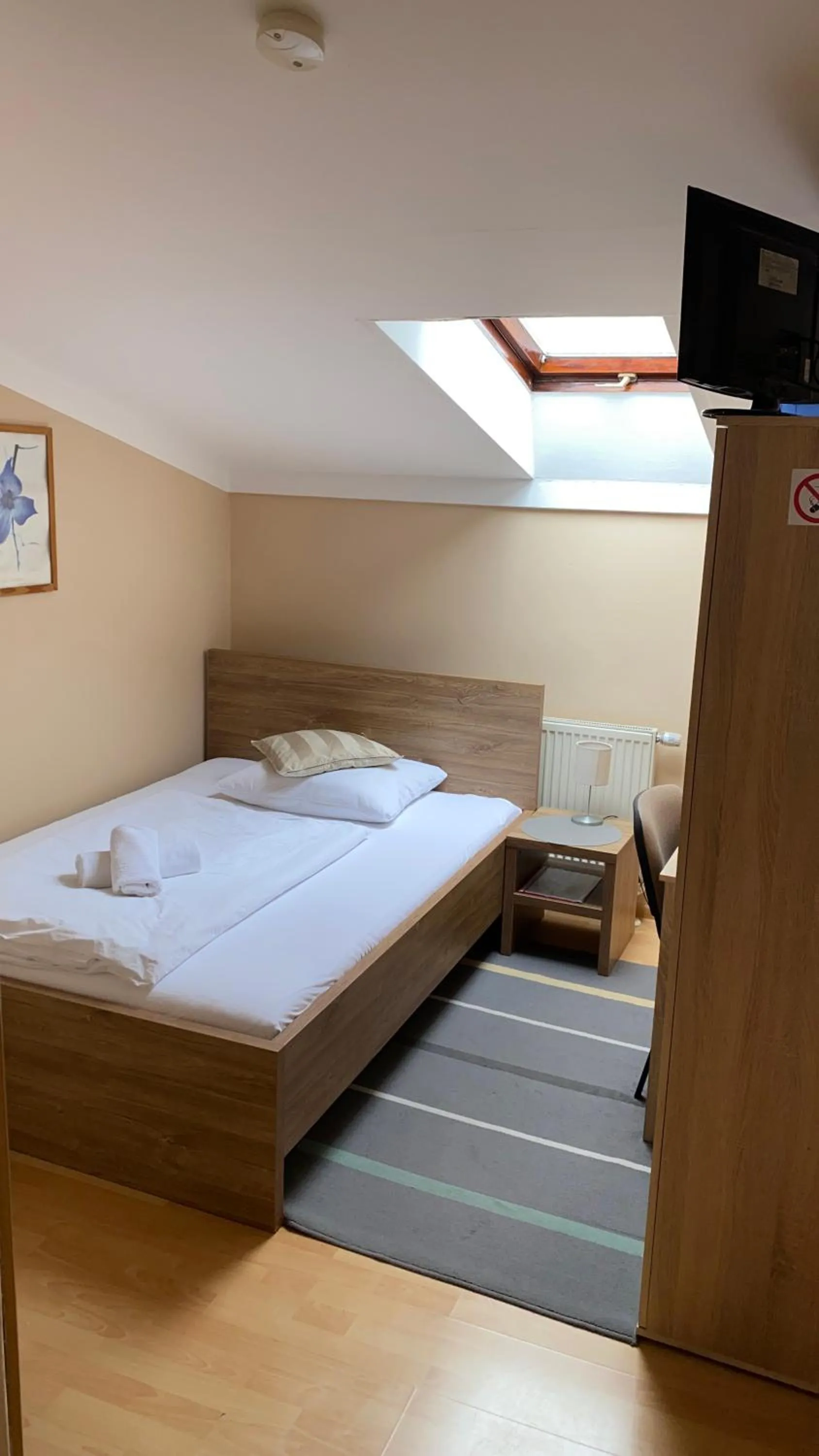 Photo of the whole room, Bed in Hotel Orlan