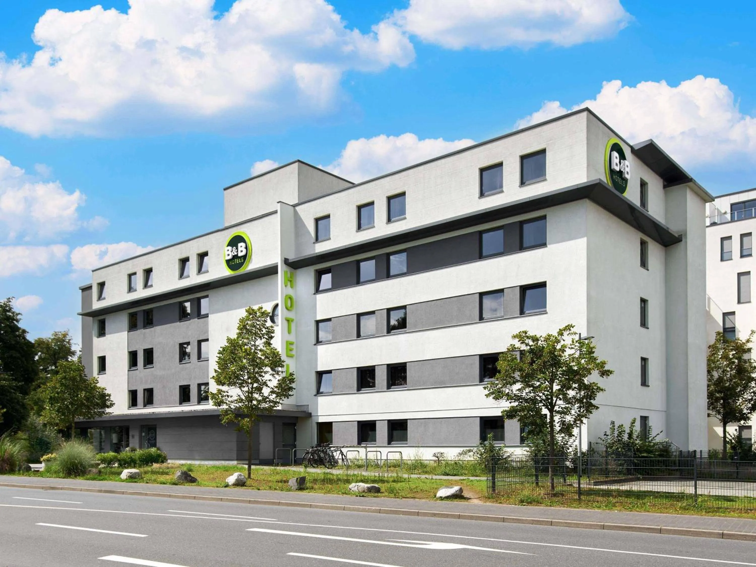 Property building in B&B Hotel Darmstadt