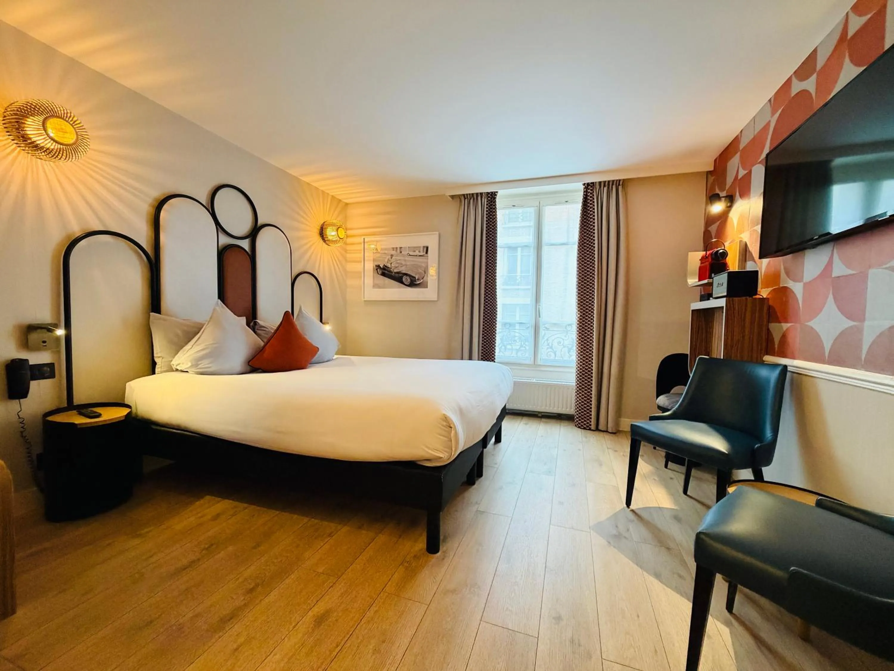 Bedroom, Bed in Hôtel de L'Esperance