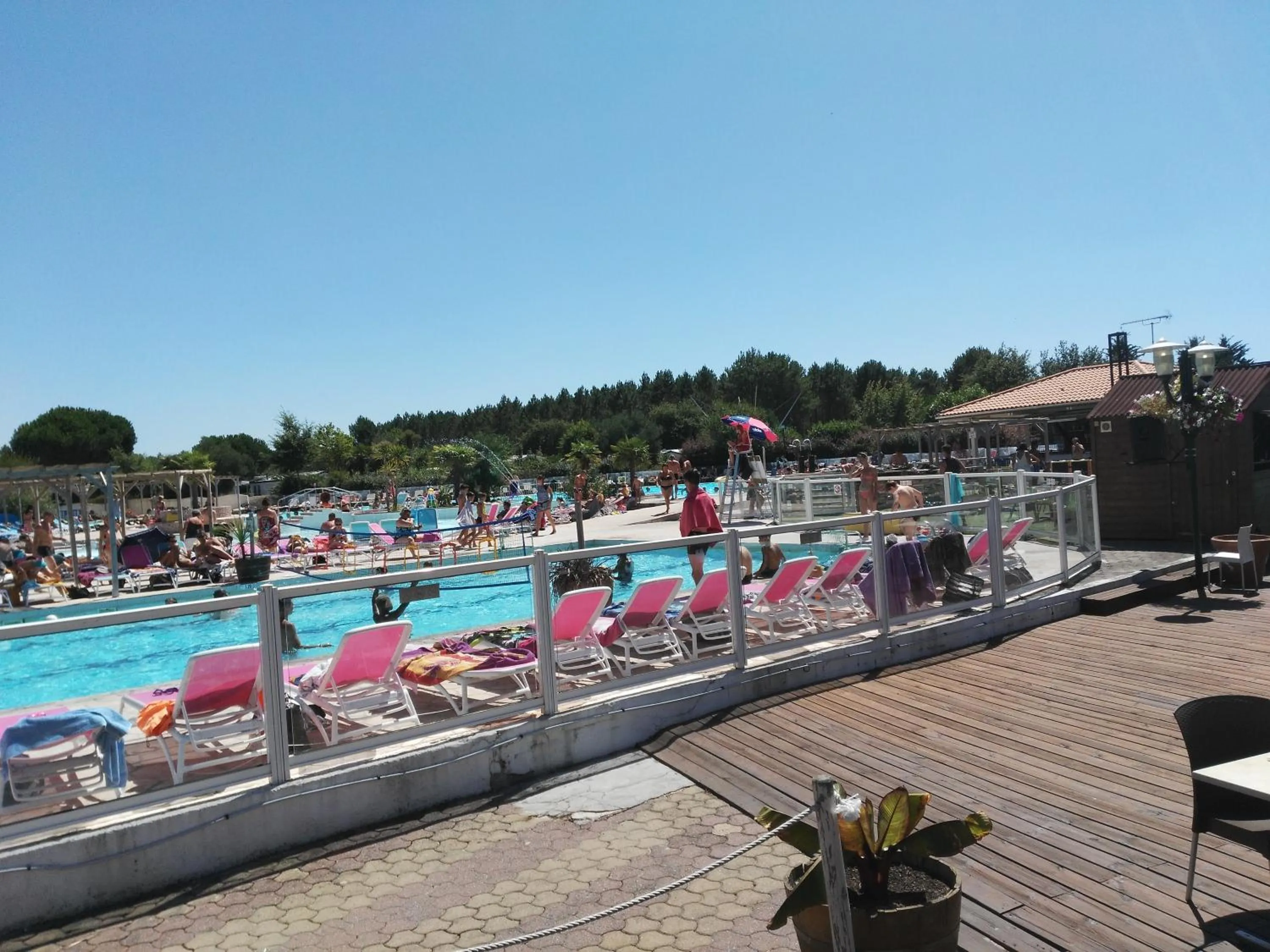 Day in MOBIL HOME 43 dans Camping 4 Etoiles