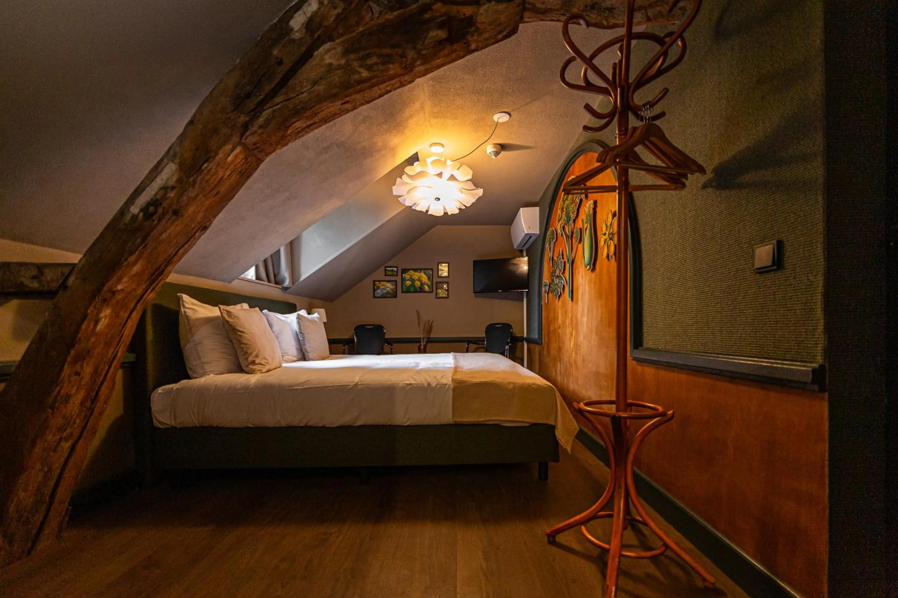 Bedroom, Bed in Buitenplaats Kasteel Elsloo