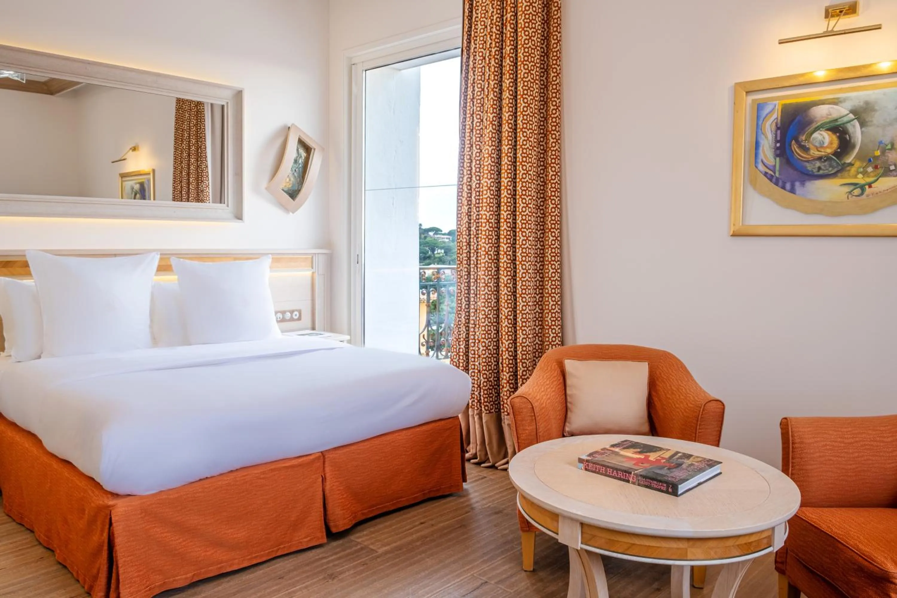 Bedroom, Bed in Airelles Château de la Messardière