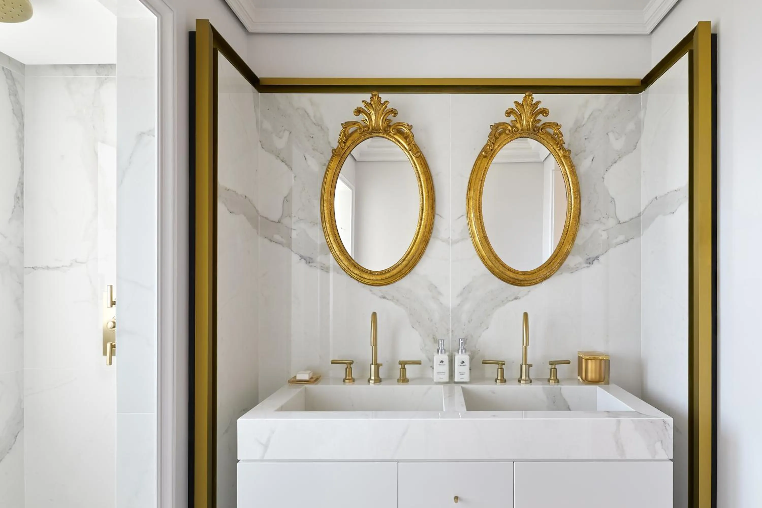 Bathroom in Airelles Château de la Messardière