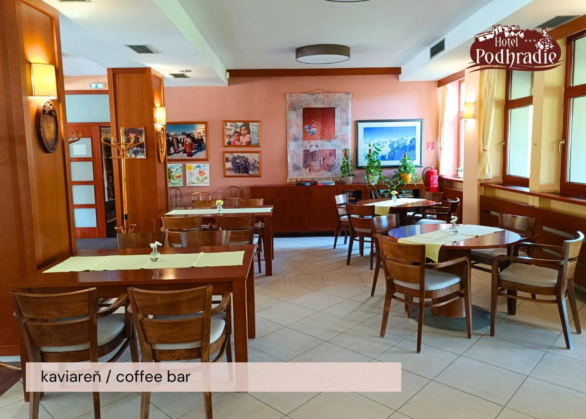 Lounge or bar in Hotel Podhradie