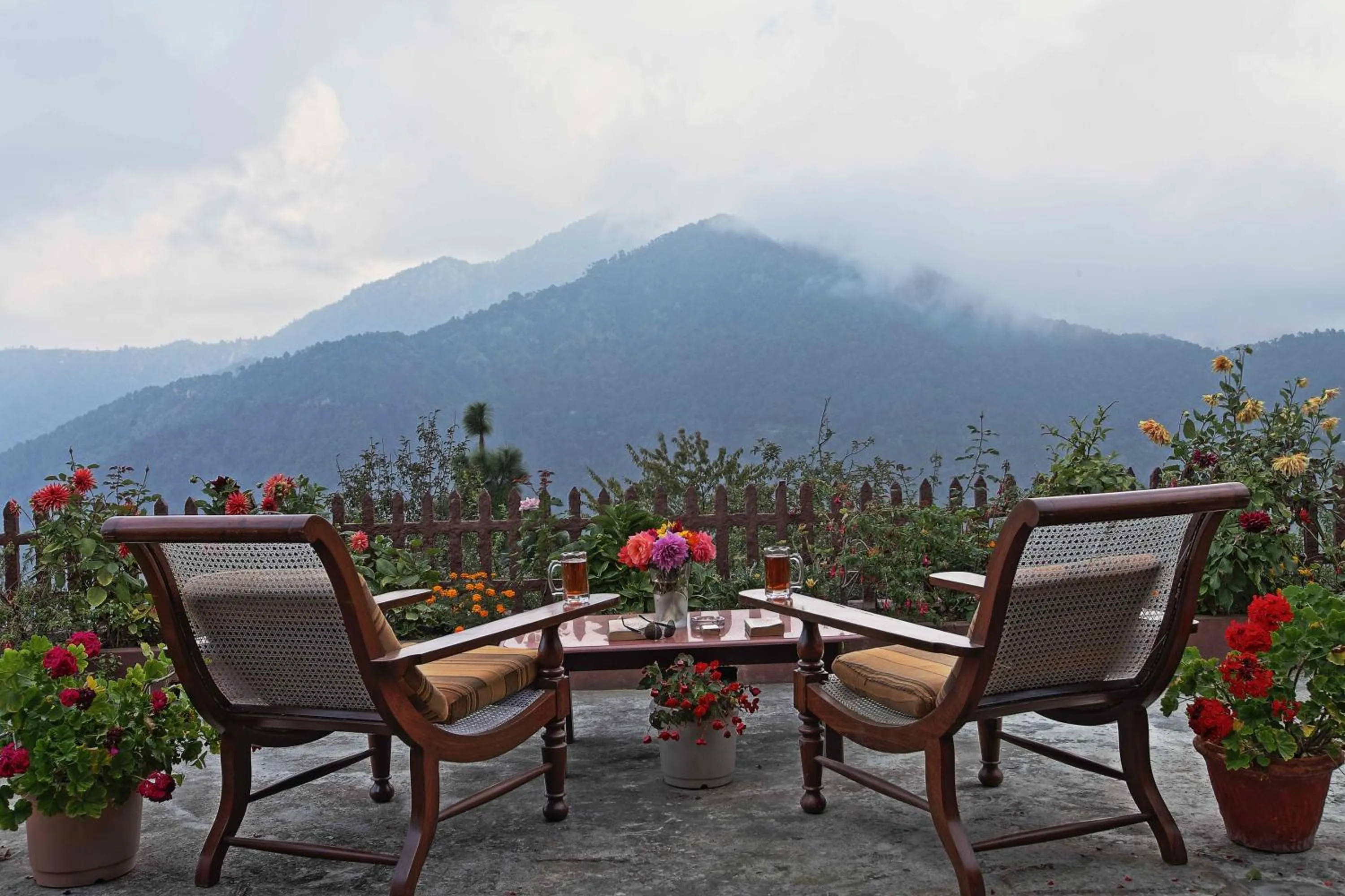 Balcony/Terrace in Cedar Lodge By Aahma