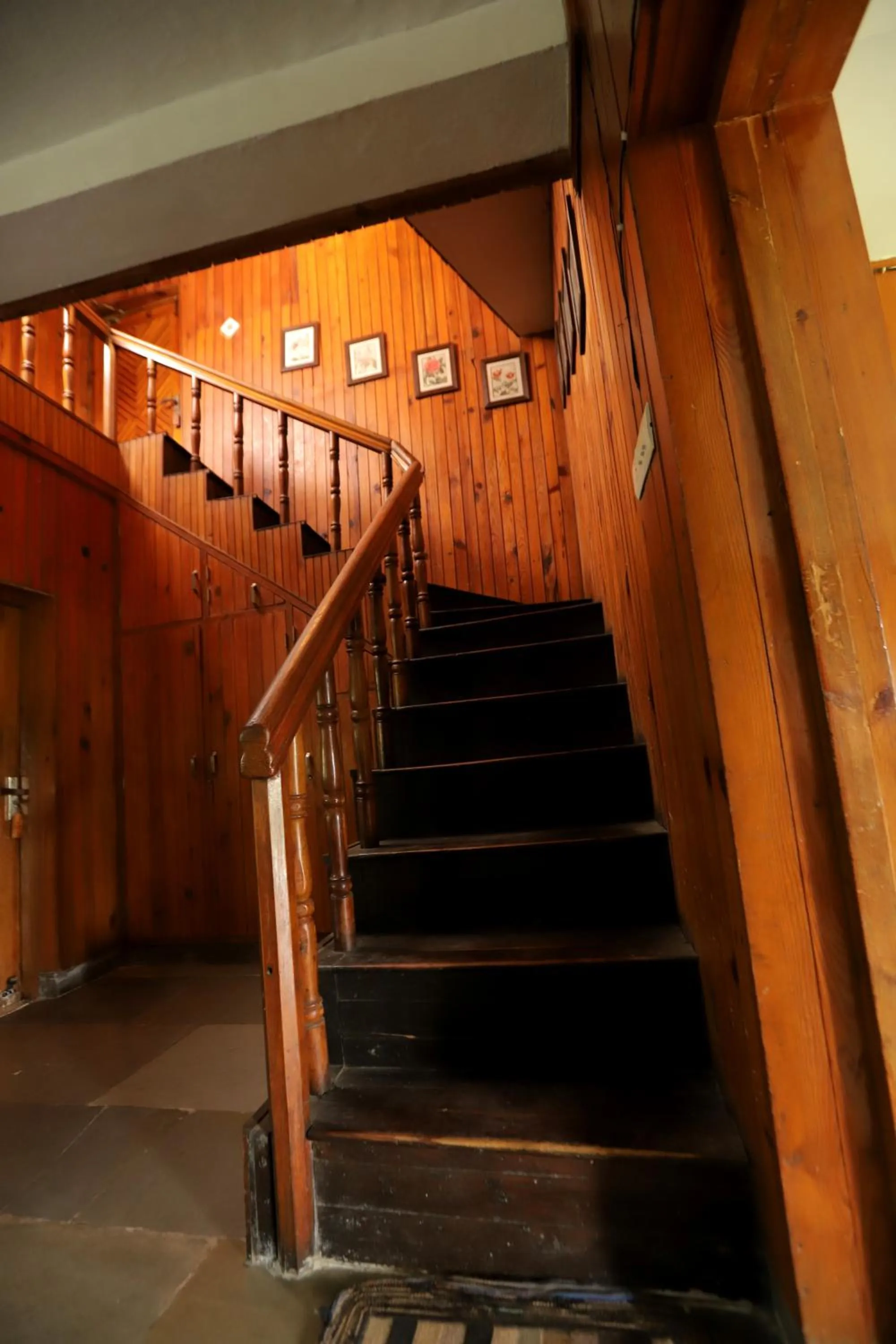 Lobby or reception in Cedar Lodge By Aahma