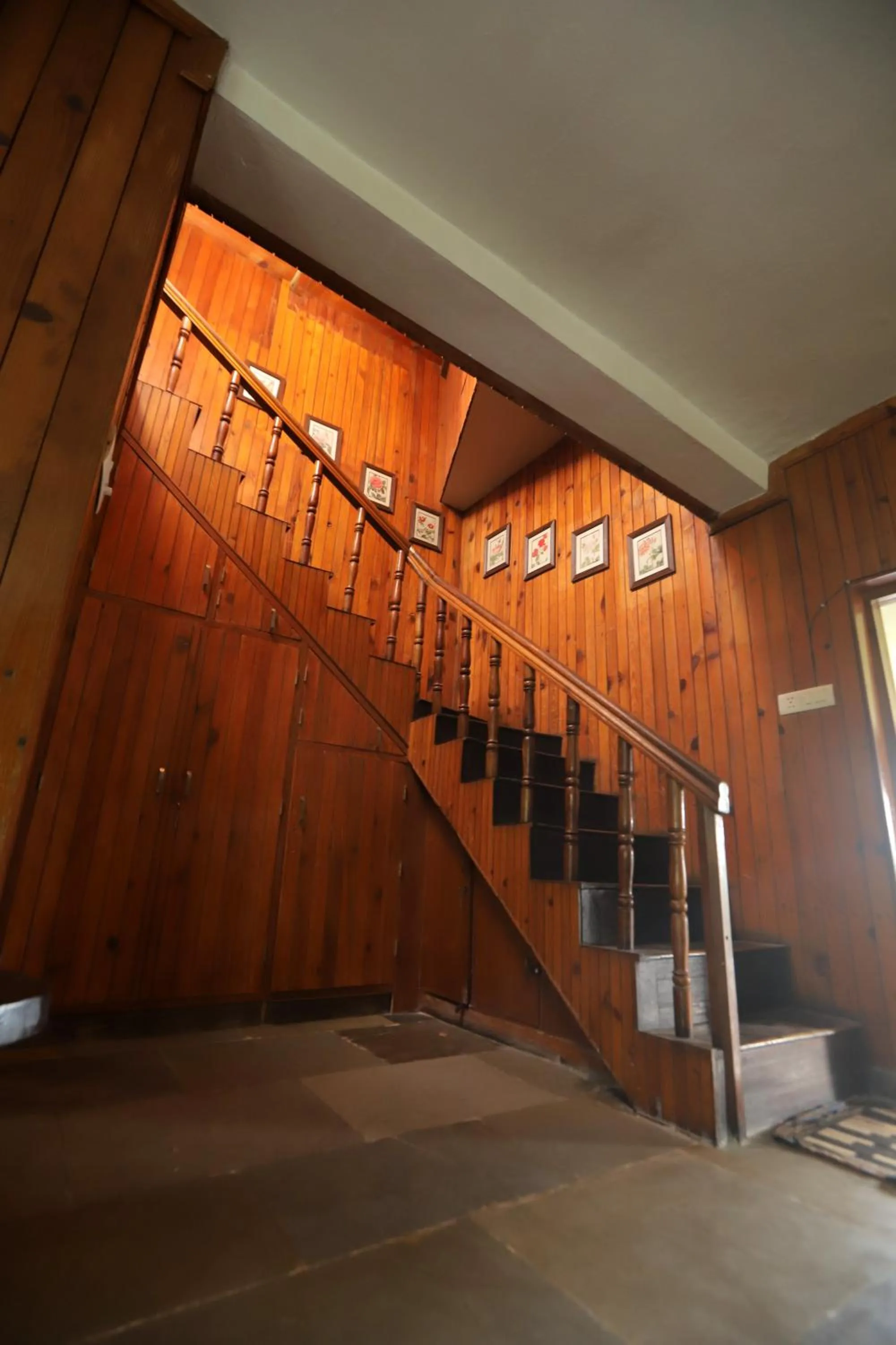 Lobby or reception in Cedar Lodge By Aahma