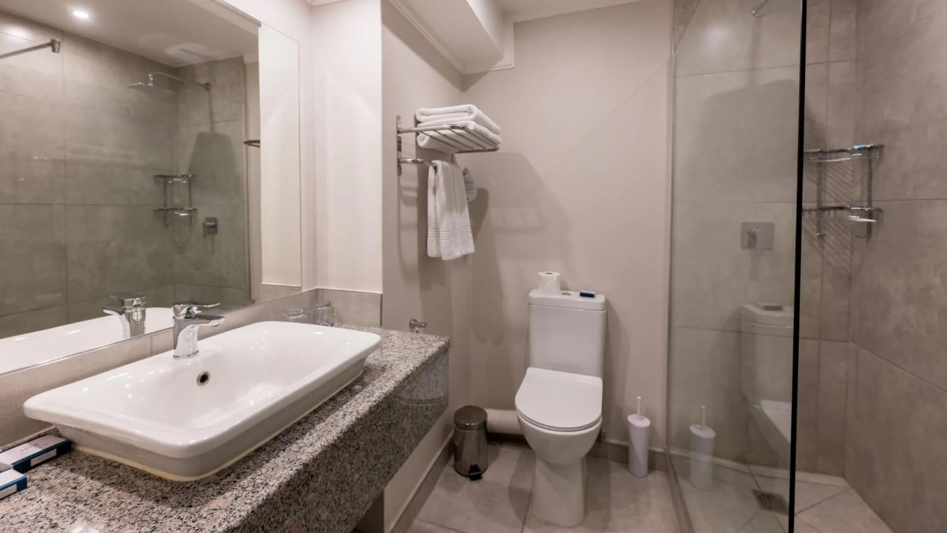 Shower in ANEW Hotel Capital Pretoria