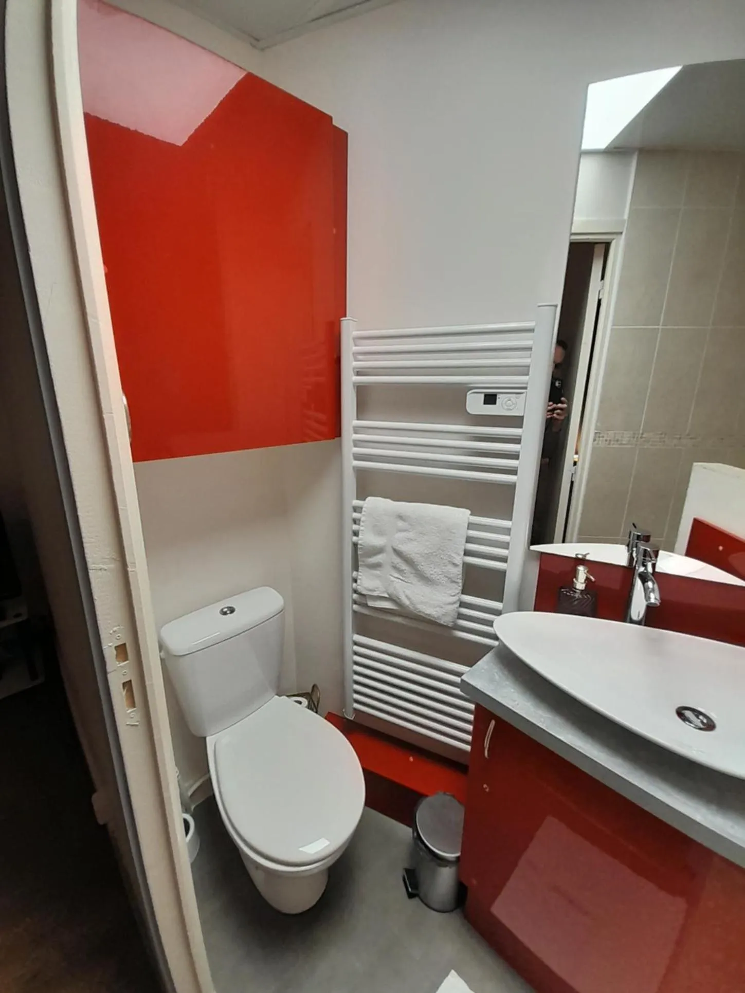 Toilet in La Chaloupe 4