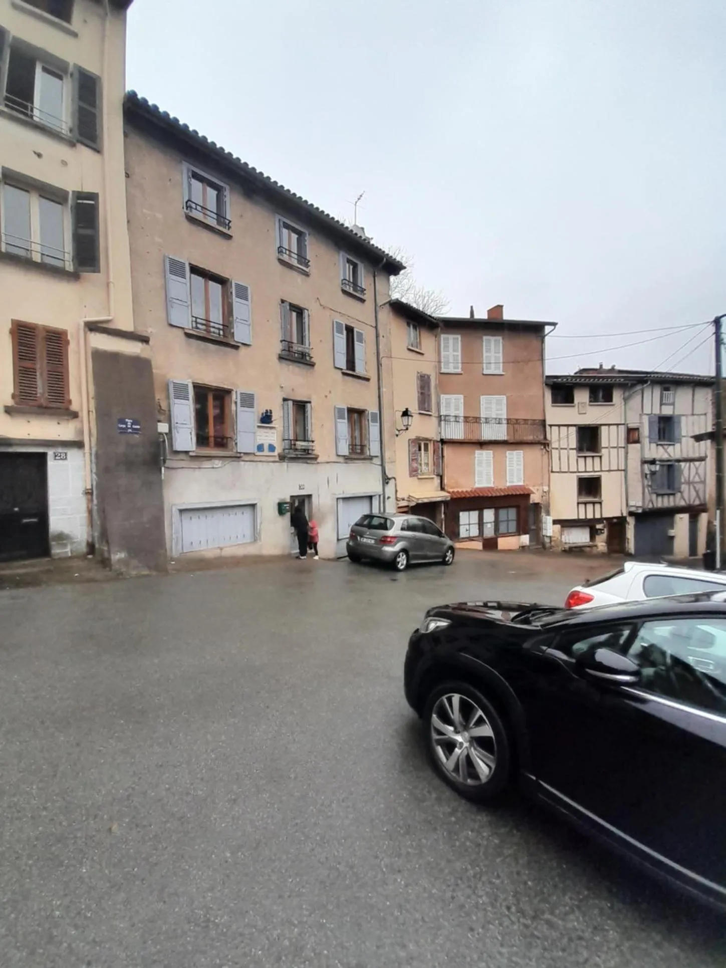 Property building in La Chaloupe 4