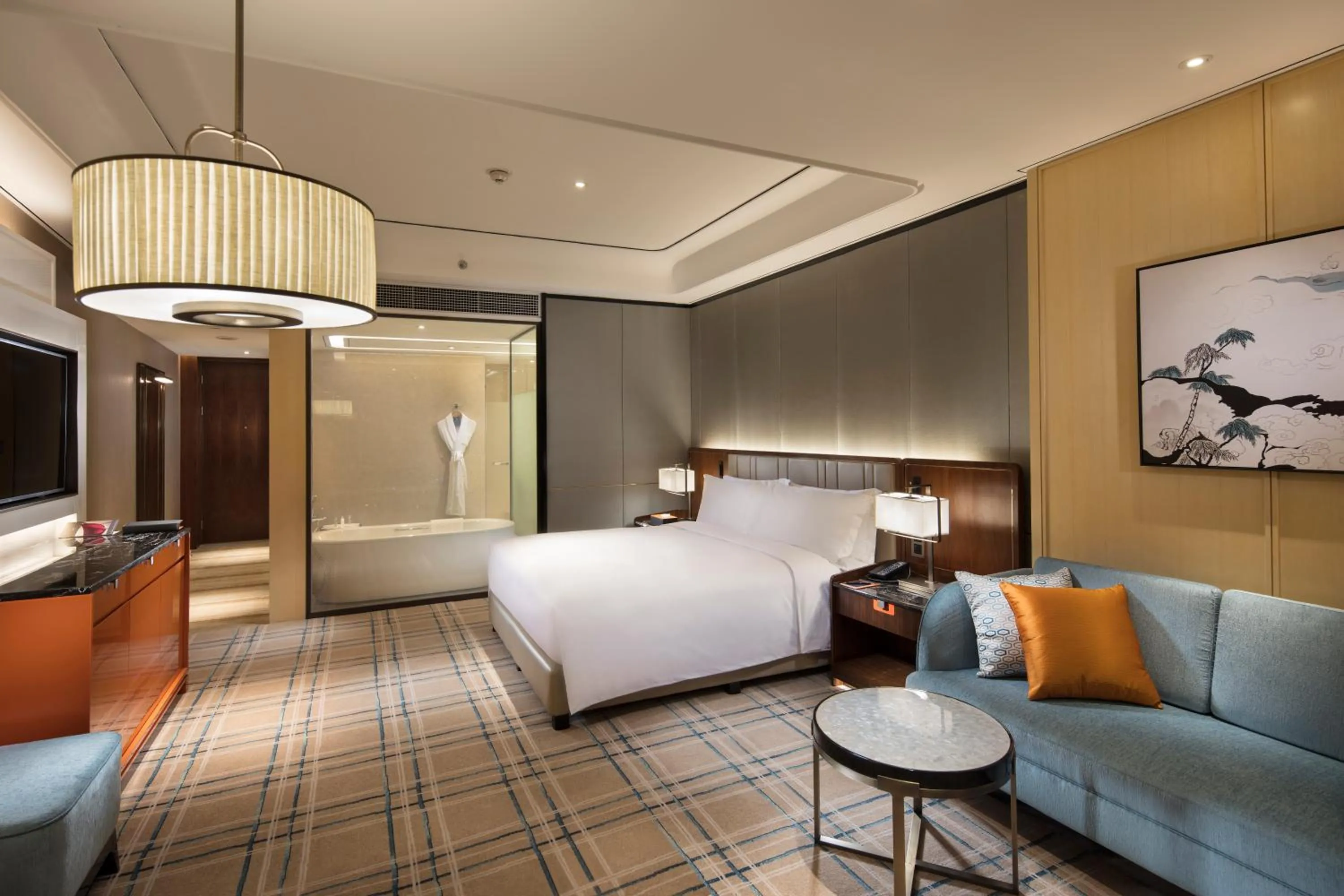 Photo of the whole room, Bed in Hilton Fuzhou