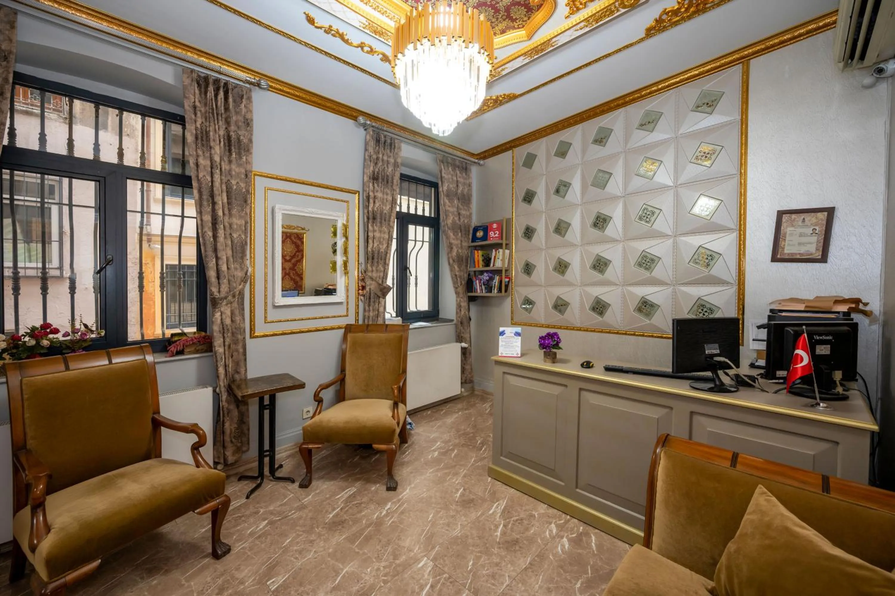 On-site shops in Hotel Next2