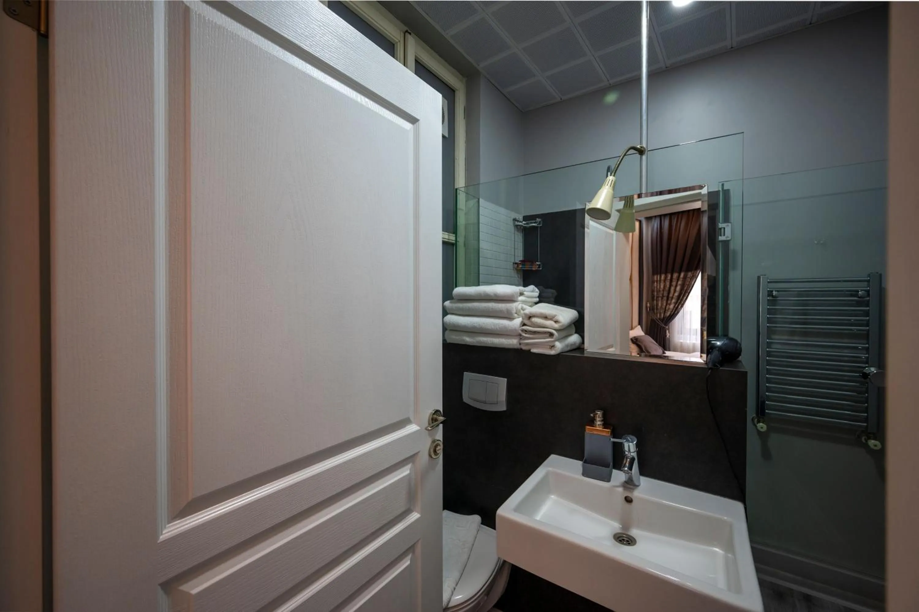 Toilet in Hotel Next2