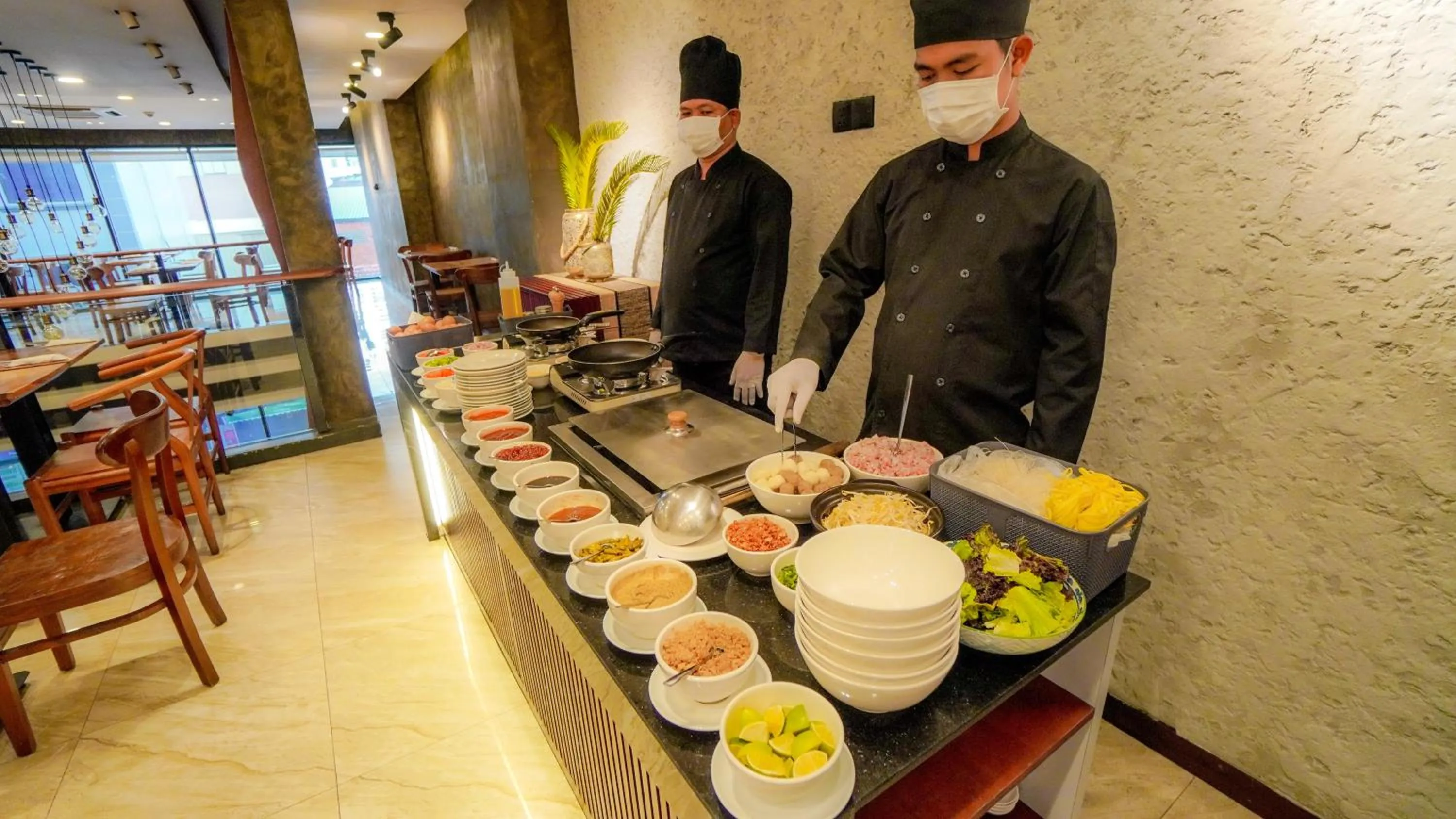 Restaurant/places to eat in SIM Boutique Hotel