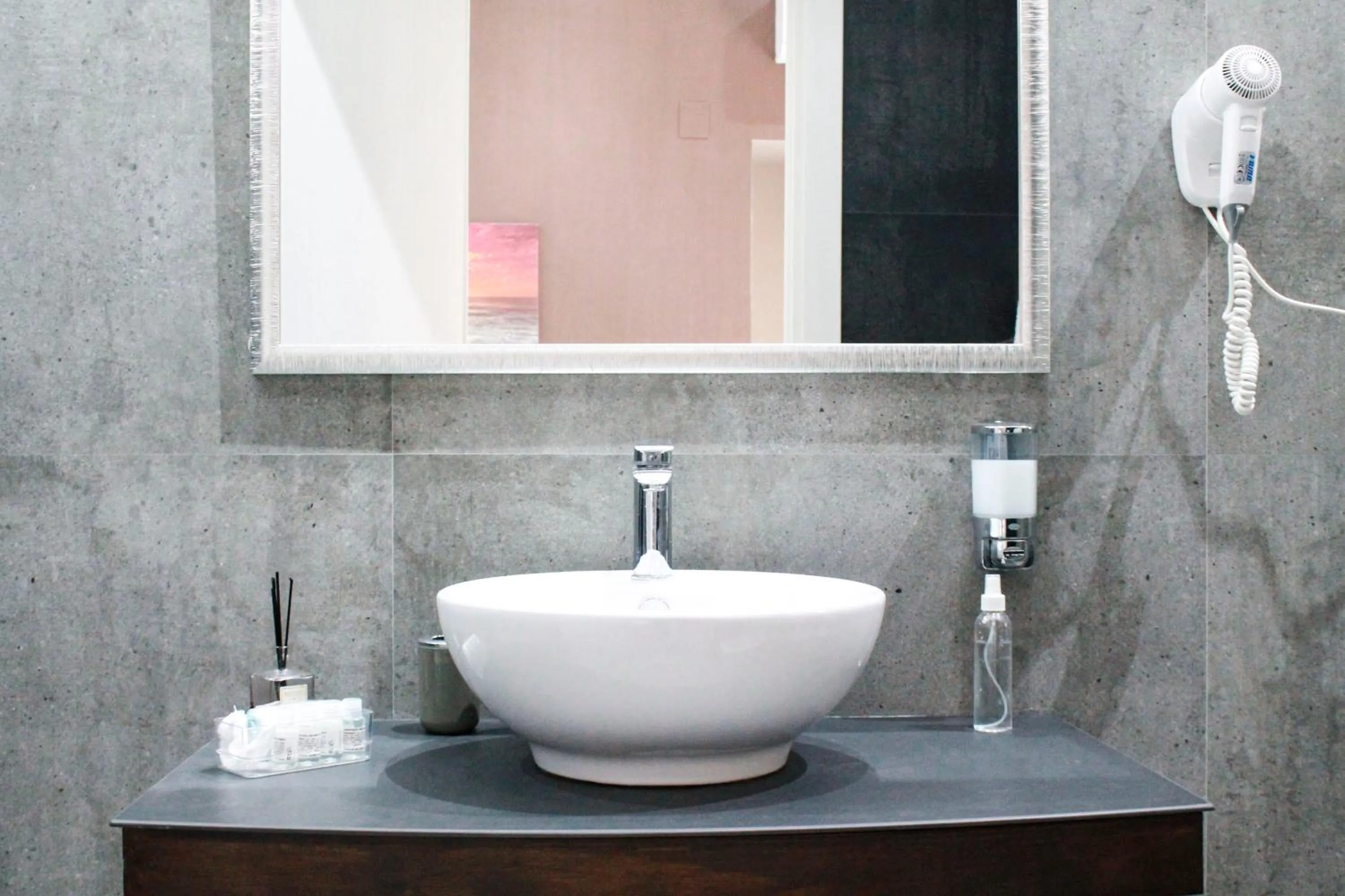 Bathroom in Mascalzone latino luxury rooms