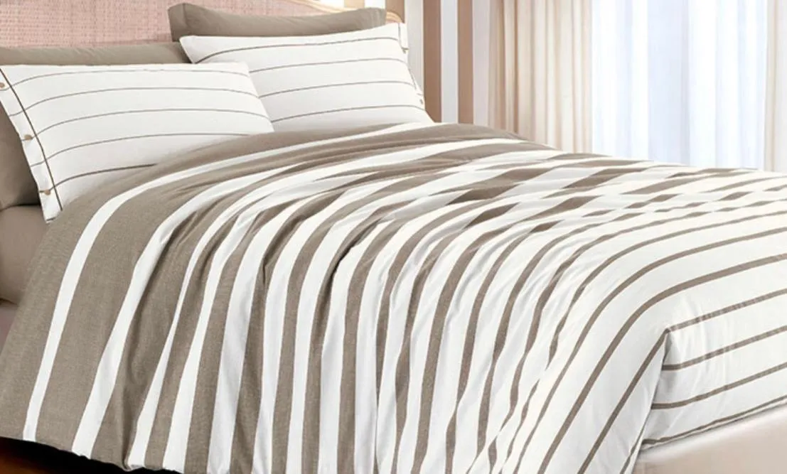 Bed in Mascalzone latino luxury rooms