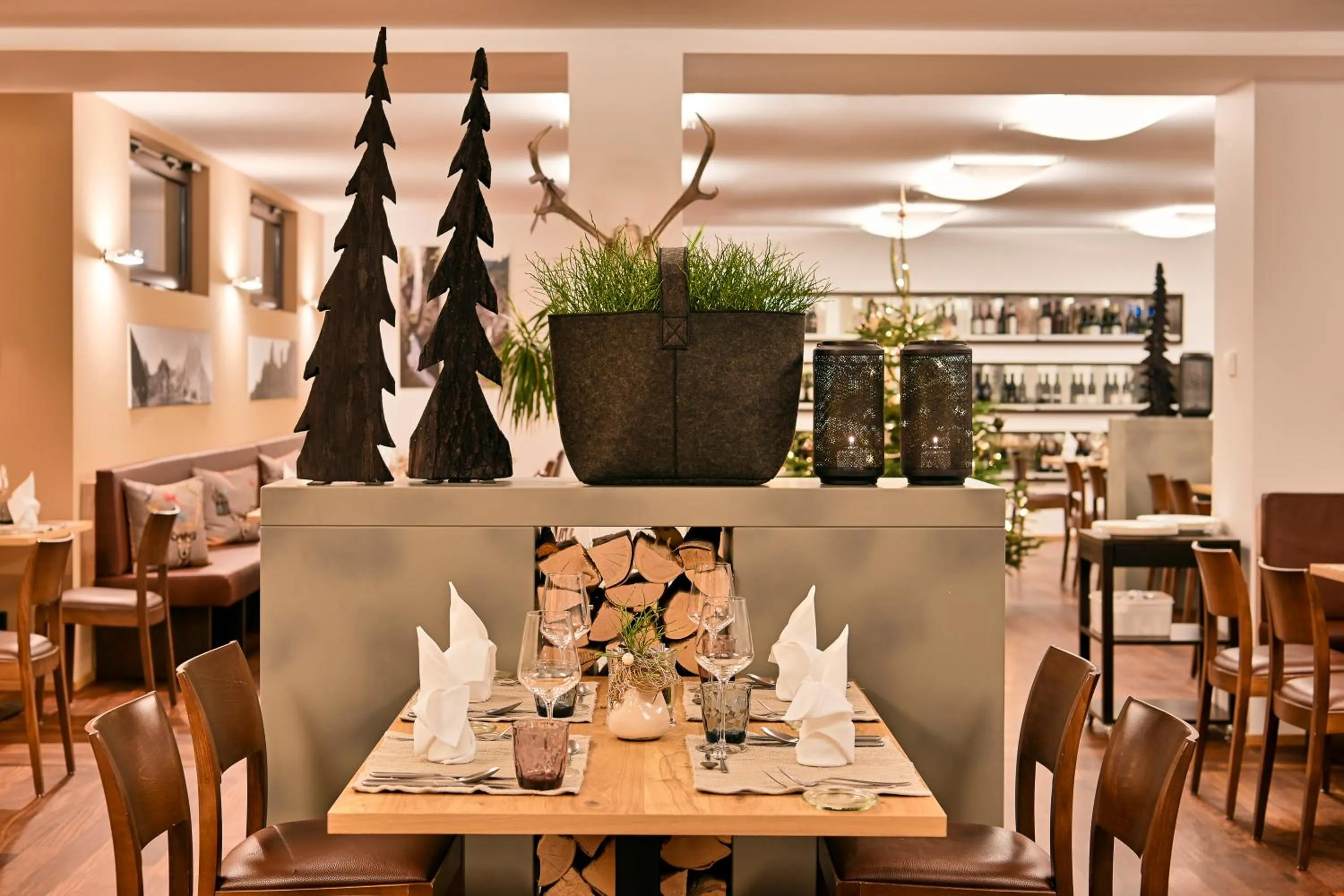 Restaurant/places to eat in Aktiv-Hotel Sarotla