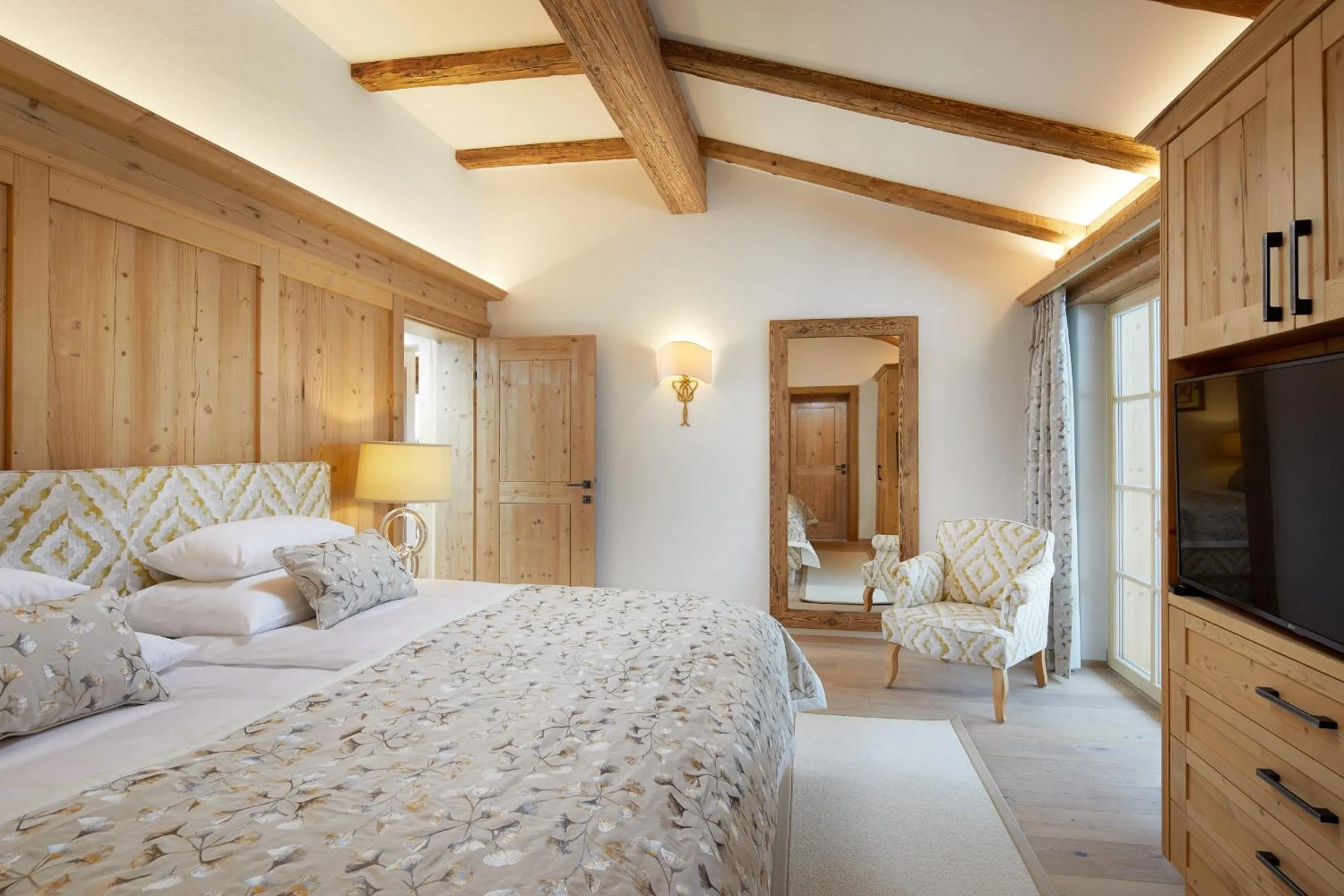 Bedroom, Bed in Tennerhof Luxury Chalets