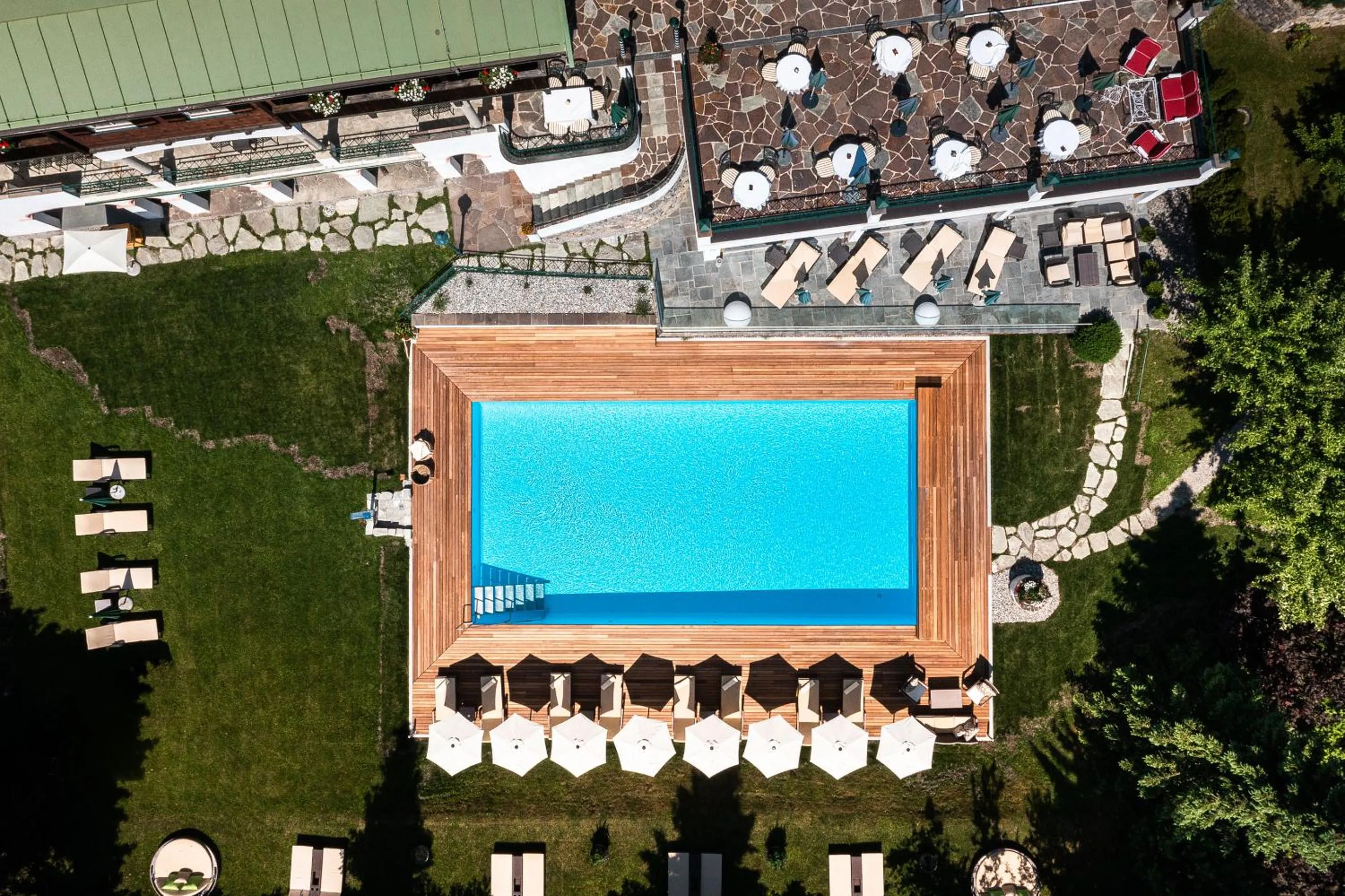 Swimming pool in Tennerhof Luxury Chalets