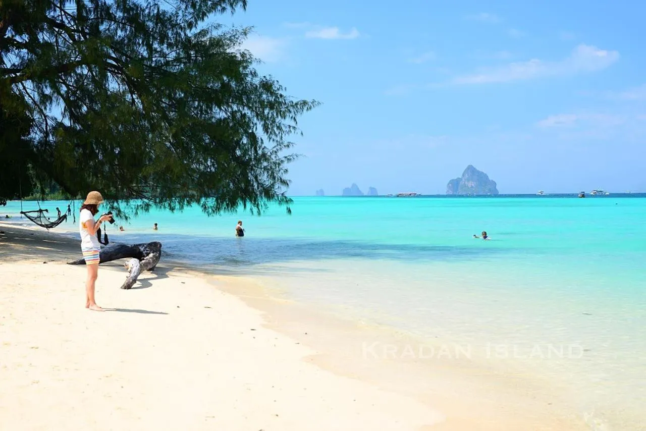 Property building in Fisherman's Hut , ขนำชาวเลโฮมสเตย์