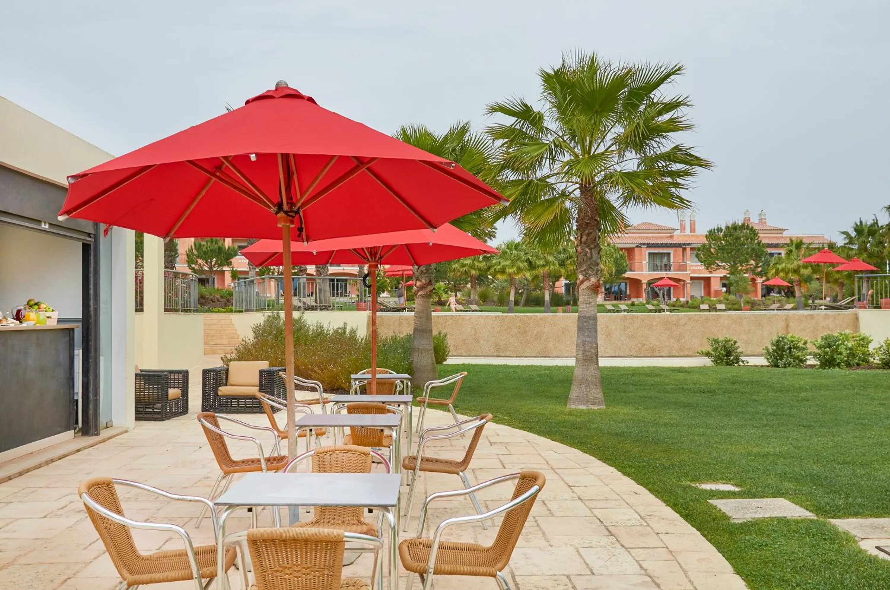 Lounge or bar in Cascade Wellness Resort