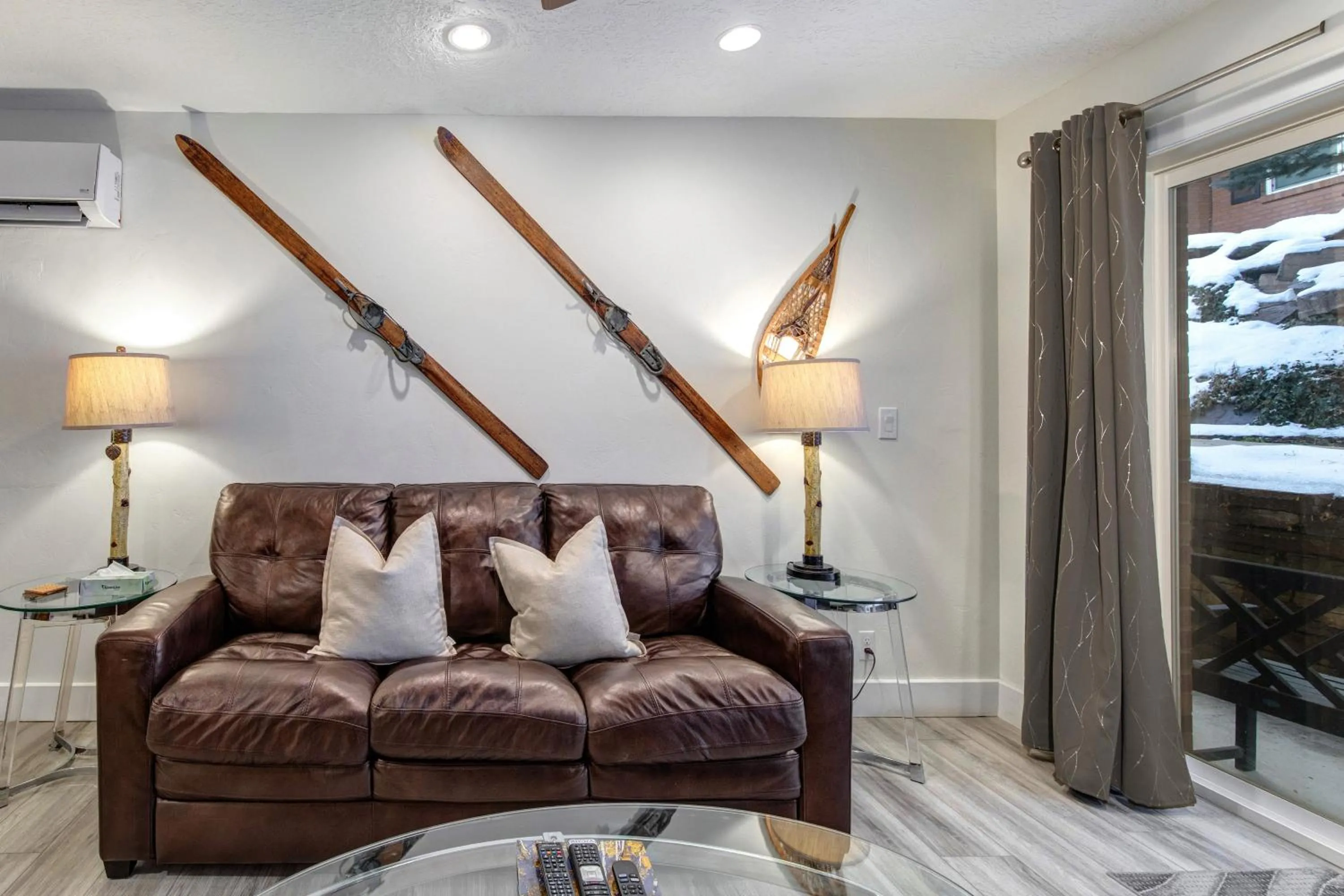 Treasure Mountain Inn