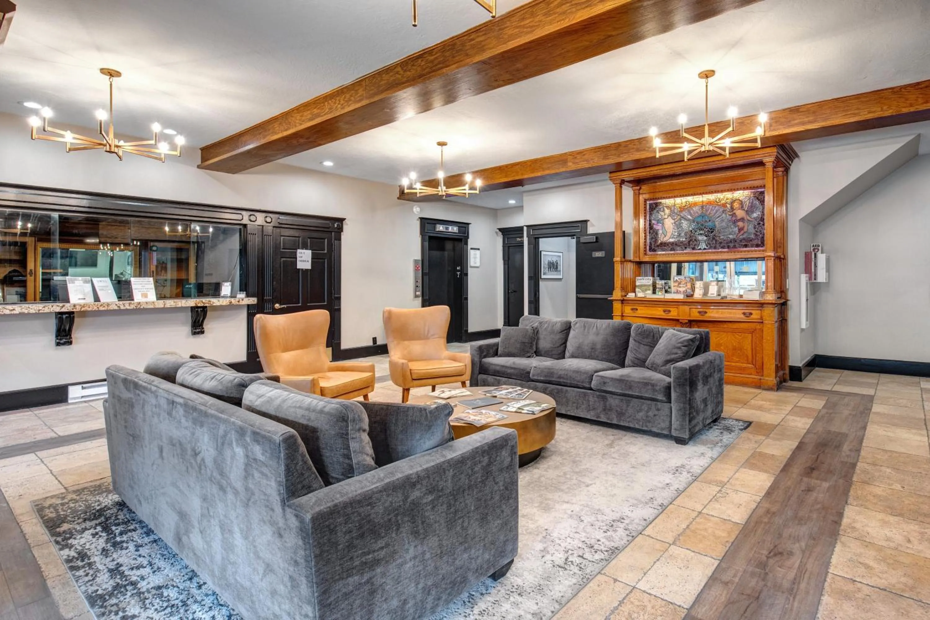 Treasure Mountain Inn