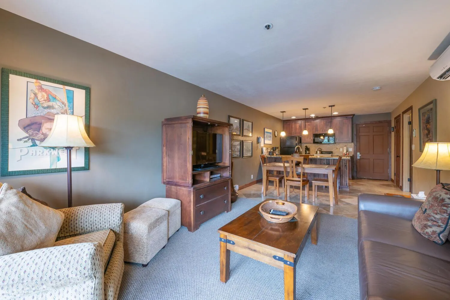 Treasure Mountain Inn