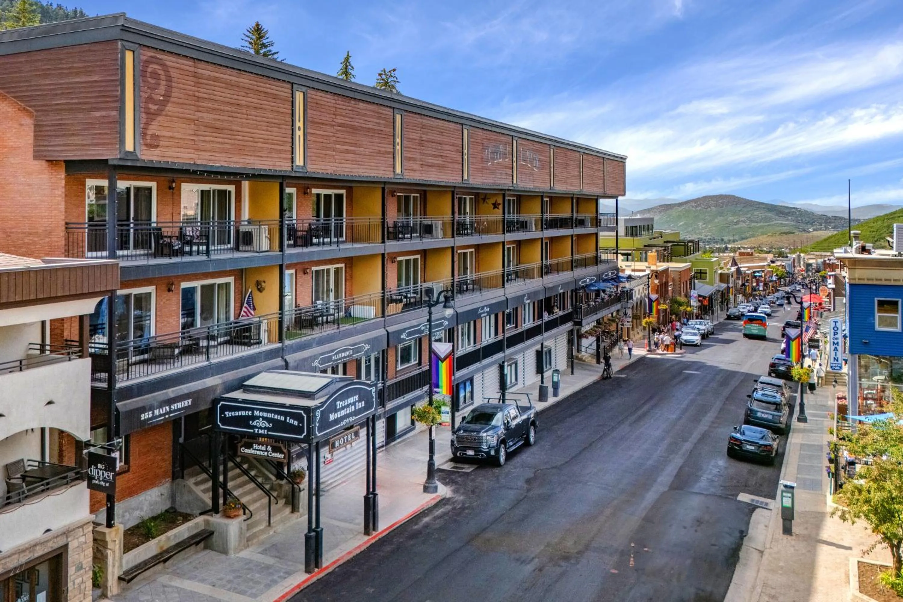 Treasure Mountain Inn