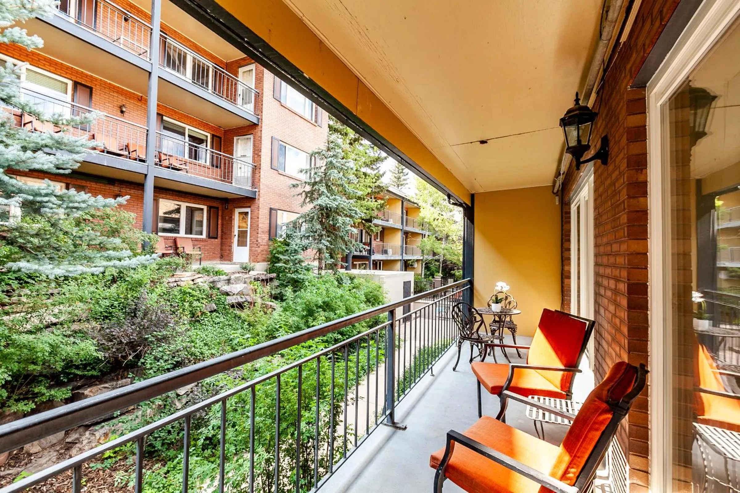 Treasure Mountain Inn