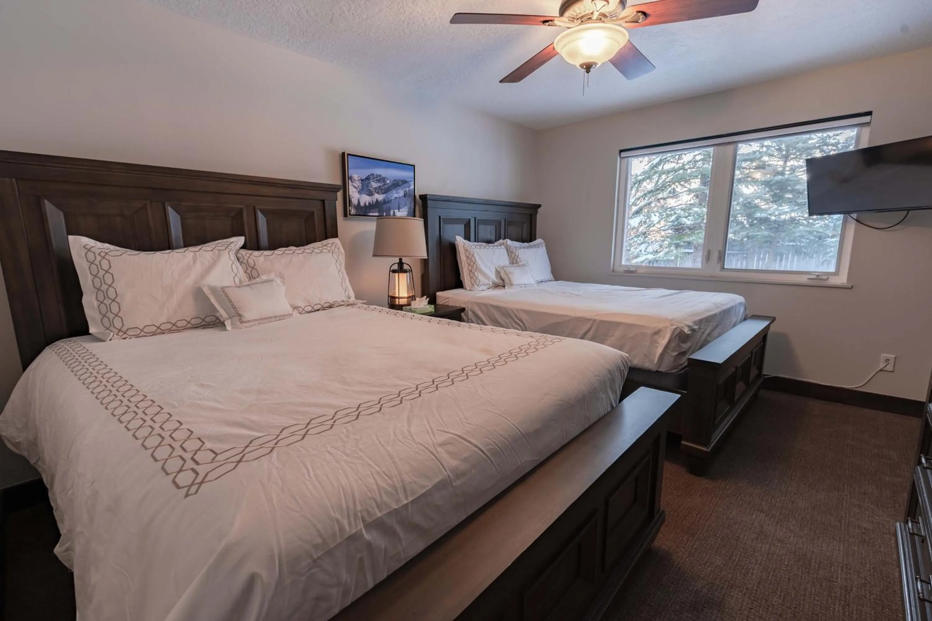 Bed in Treasure Mountain Inn