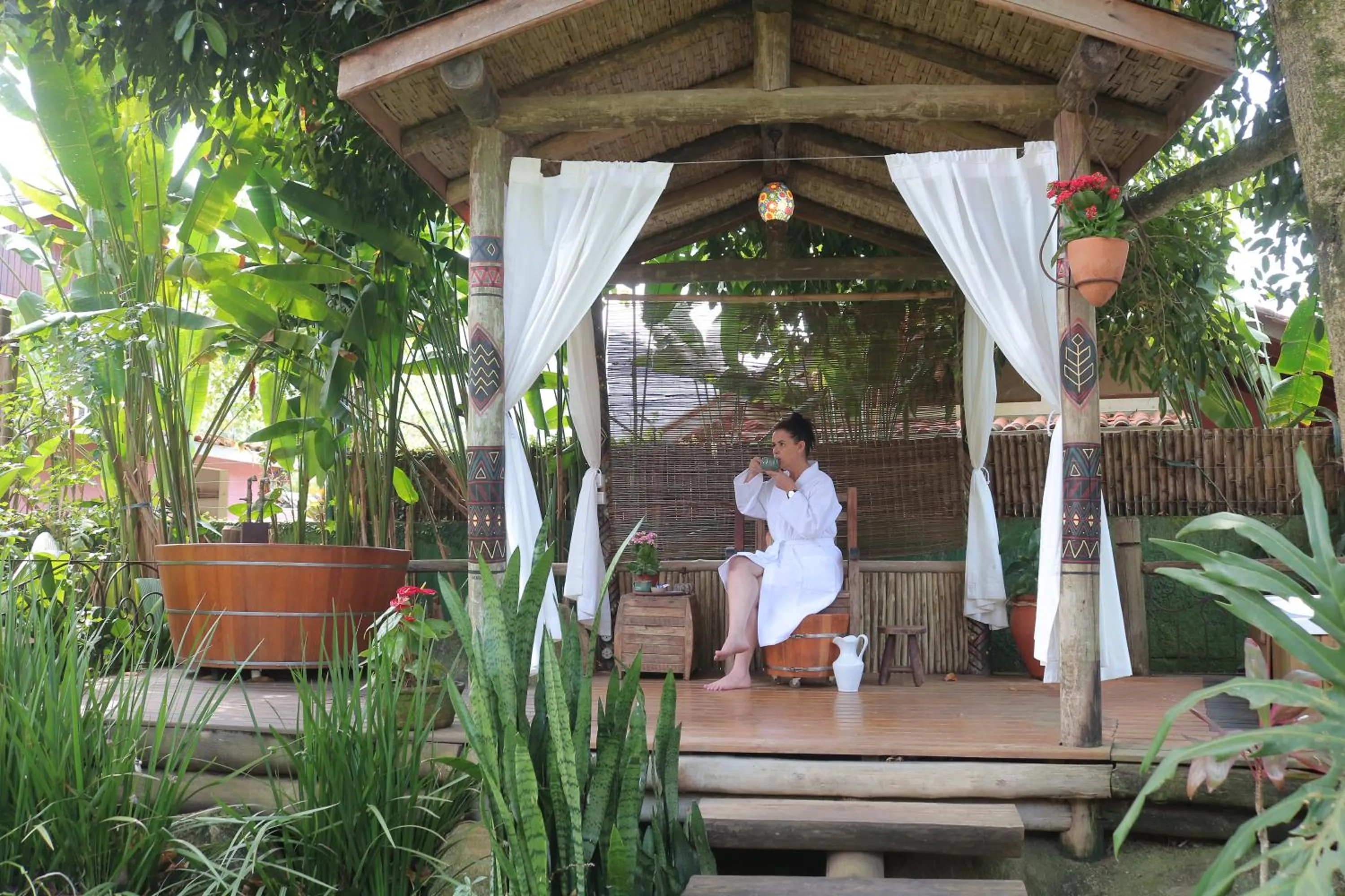 People in Pousada Terra Madre